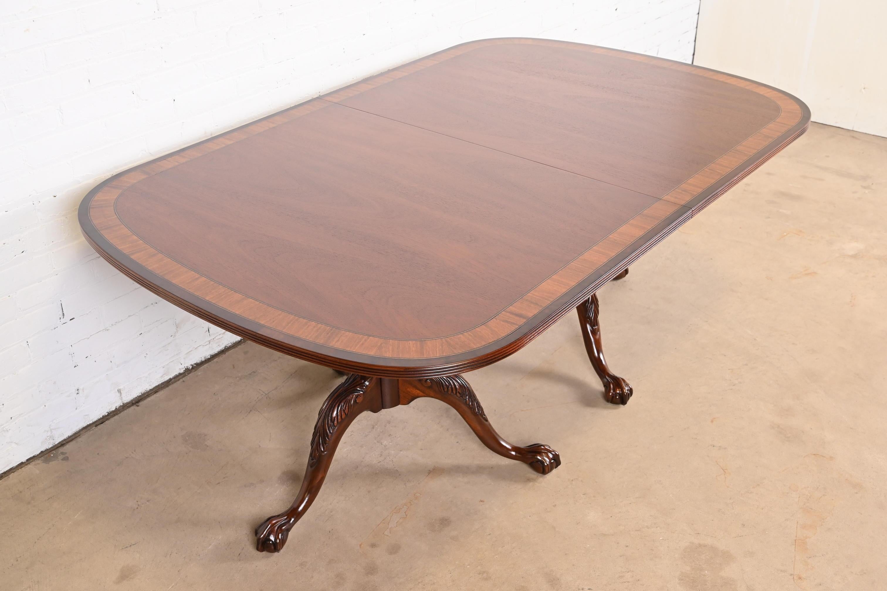 Baker Furniture Style Georgian Mahogany Double Pedestal Dining Table, Refinished For Sale 12