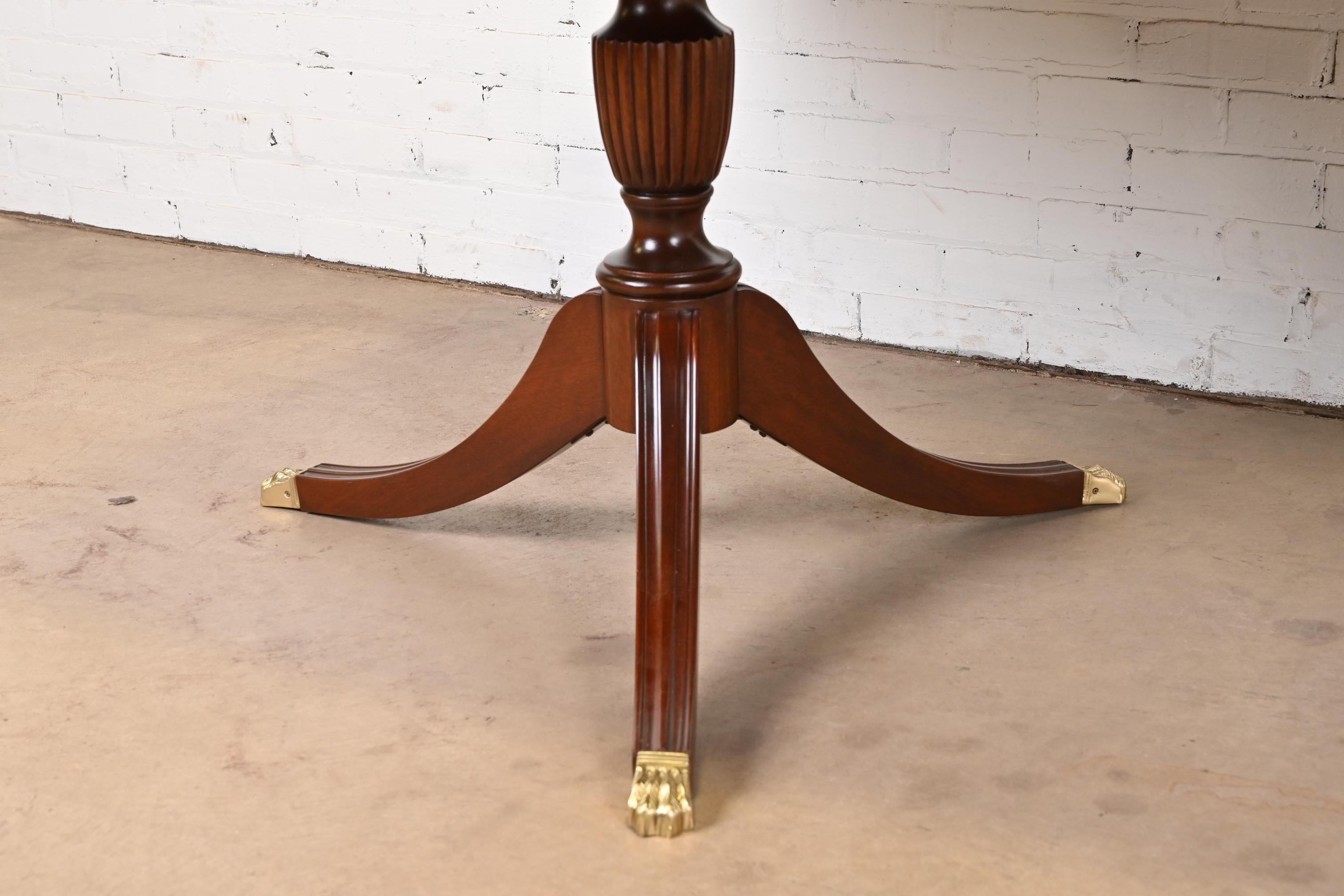 Baker Furniture Style Georgian Mahogany Double Pedestal Dining Table, Refinished For Sale 11