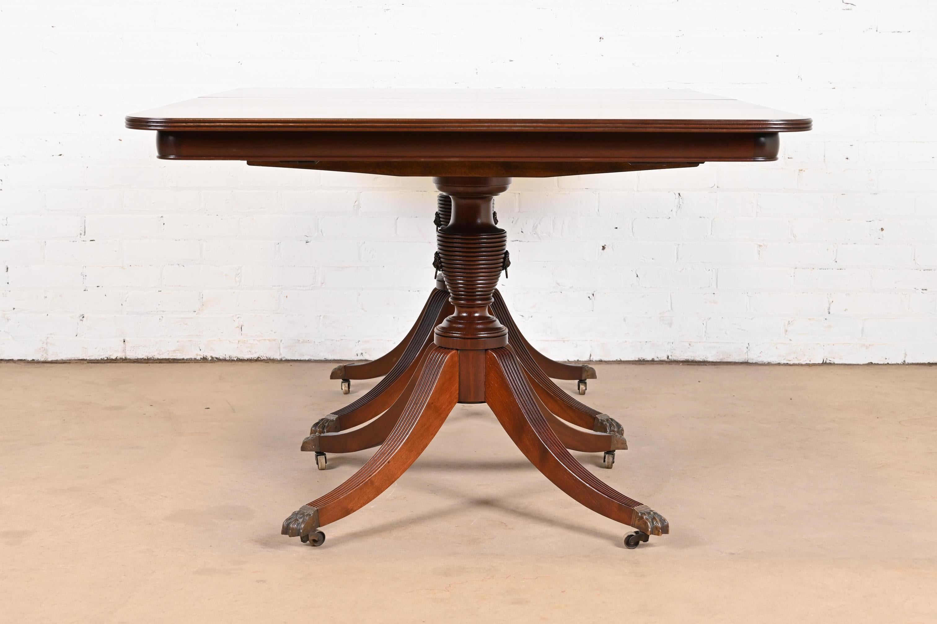 Baker Furniture Style Georgian Mahogany Double Pedestal Dining Table, Refinished For Sale 11
