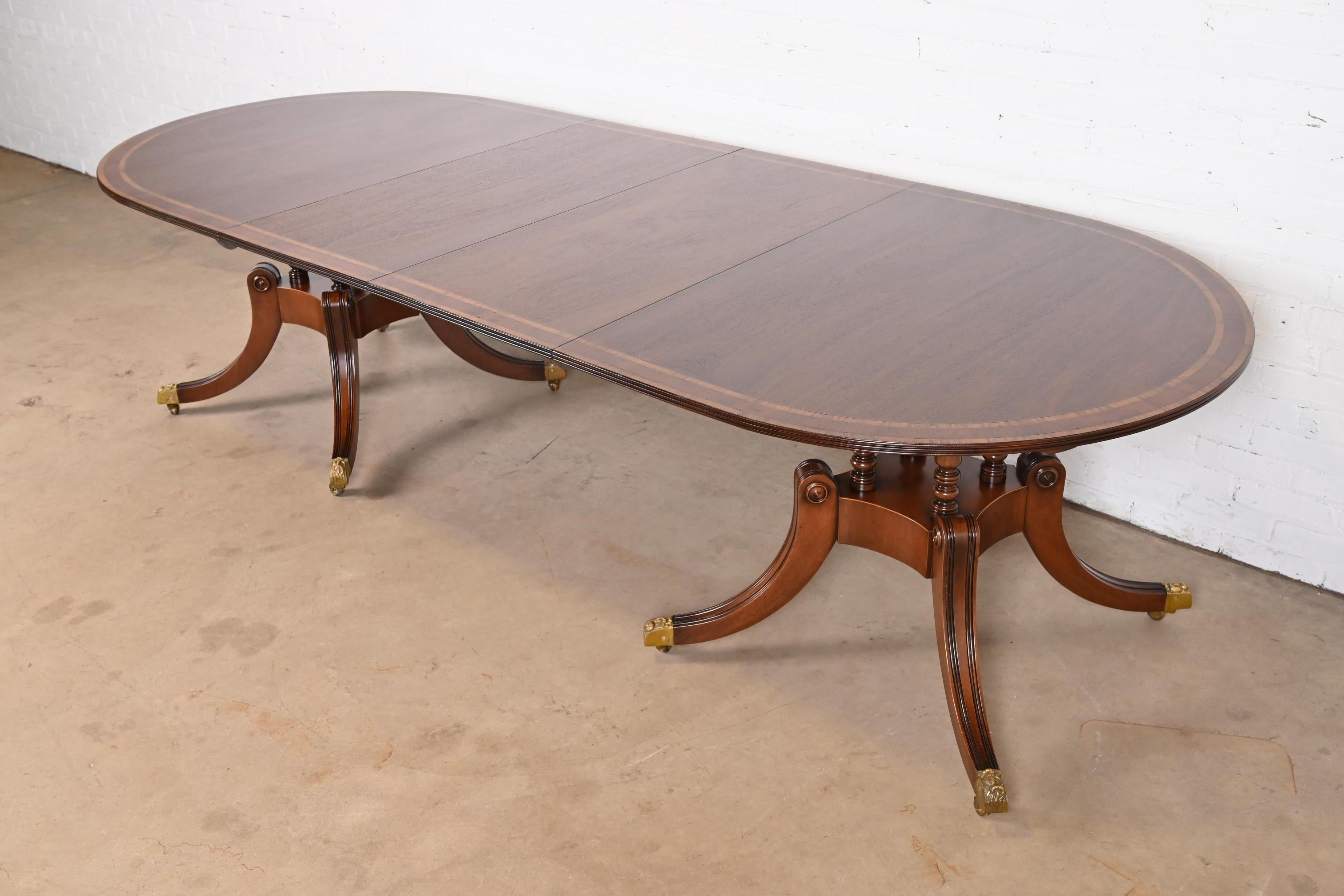 Baker Furniture Style Georgian Mahogany Double Pedestal Dining Table, Refinished In Good Condition For Sale In South Bend, IN