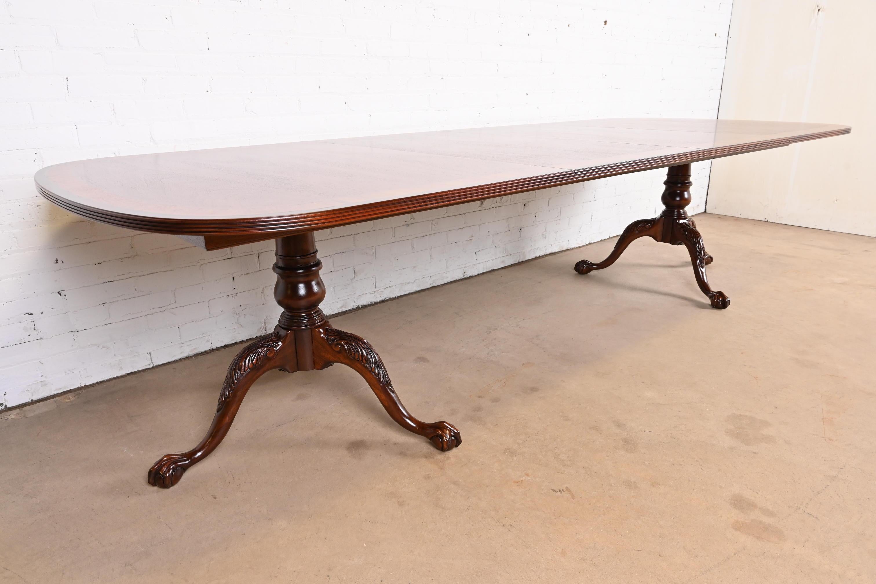 Baker Furniture Style Georgian Mahogany Double Pedestal Dining Table, Refinished For Sale 2