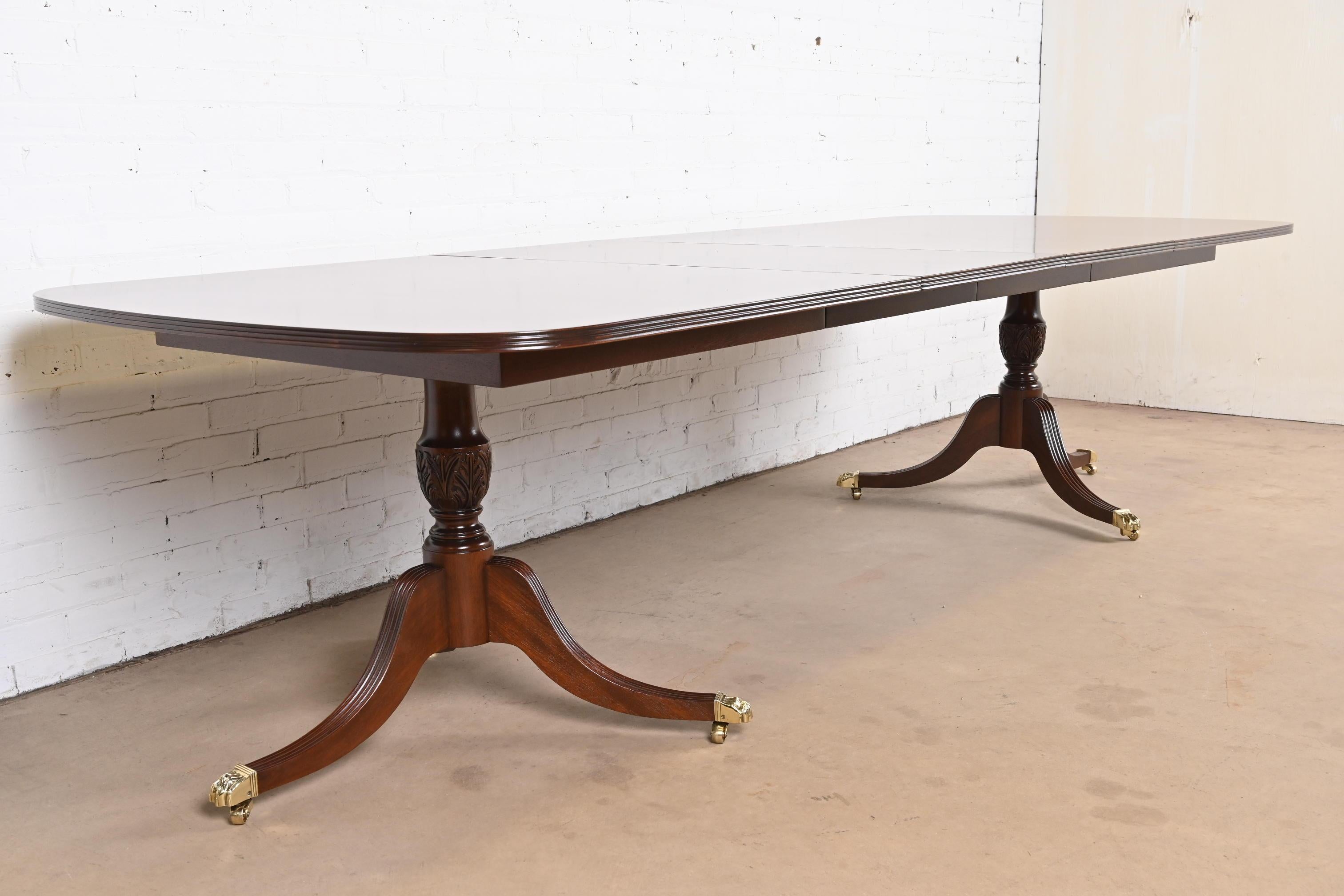 Baker Furniture Style Georgian Mahogany Double Pedestal Dining Table, Refinished For Sale 1