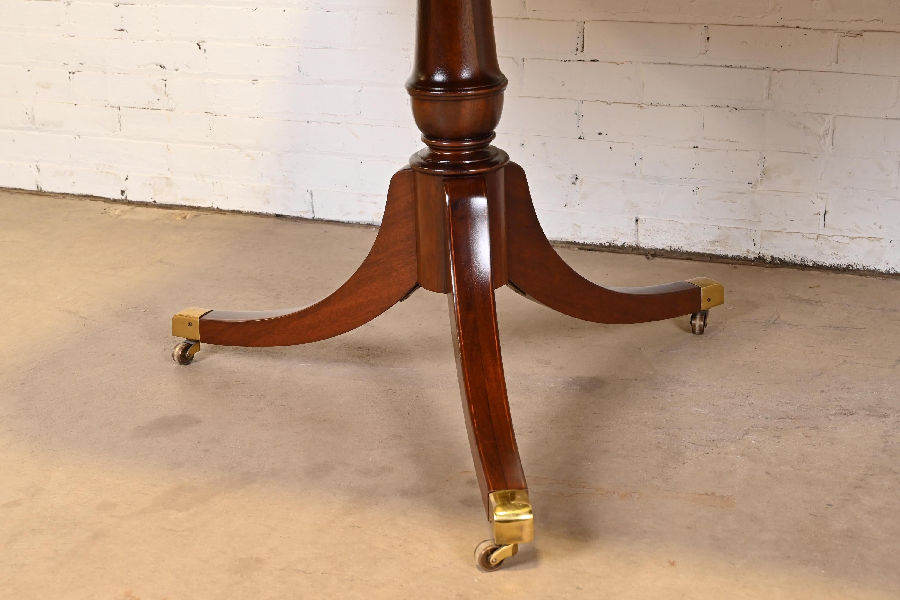 Baker Furniture Style Georgian Mahogany Double Pedestal Dining Table, Refinished For Sale 3