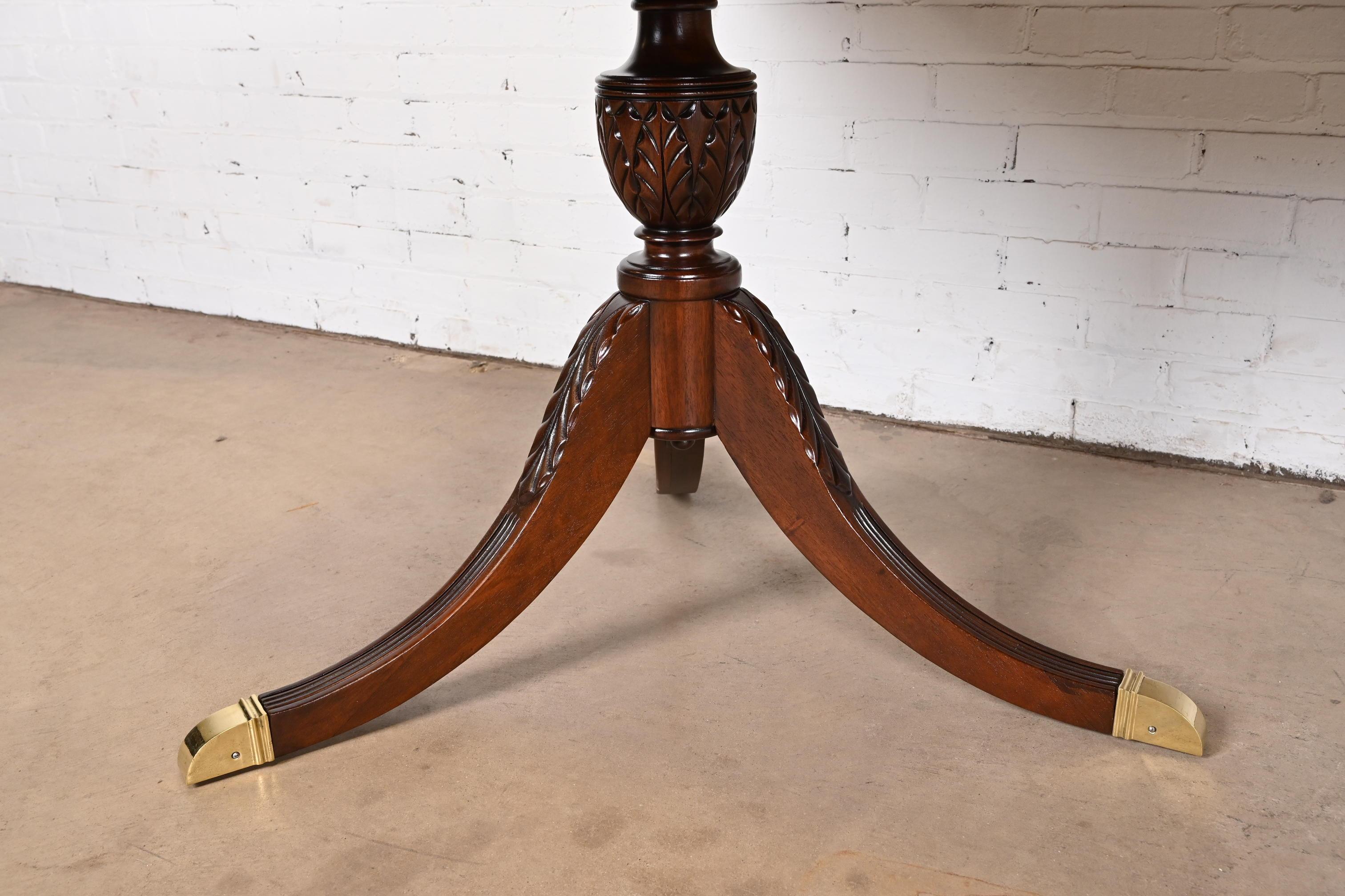 Baker Furniture Style Georgian Mahogany Double Pedestal Dining Table, Refinished For Sale 3