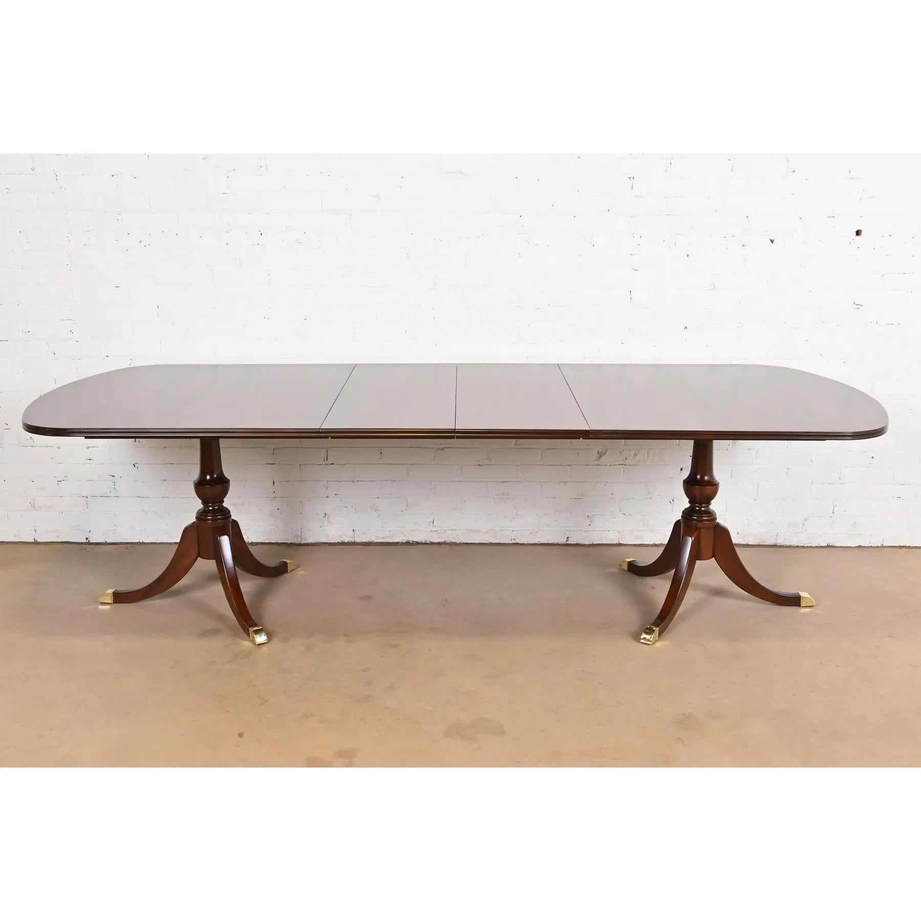 American Baker Furniture Style Georgian Mahogany Extension Dining Table, Refinished For Sale