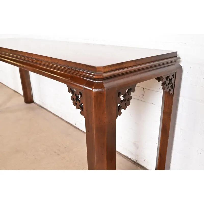 Mesa consola de caoba estilo Hollywood Regency de Baker Furniture, Circa 1960s Caoba en venta