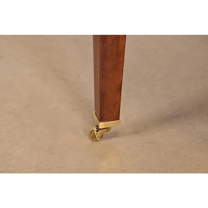 Mesa de comedor extensible estilo Luis XVI de Baker Furniture, recién acabada en venta 3