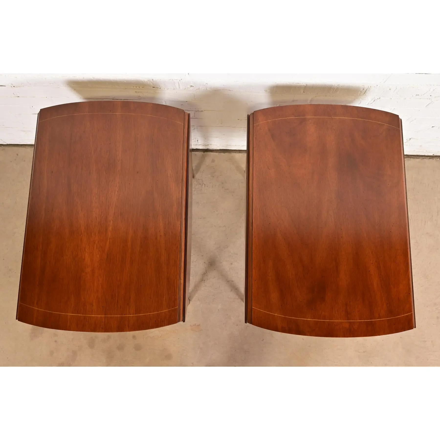 Baker Furniture Style Mahogany Drop Leaf Pembroke Side Tables, Pair For Sale 4