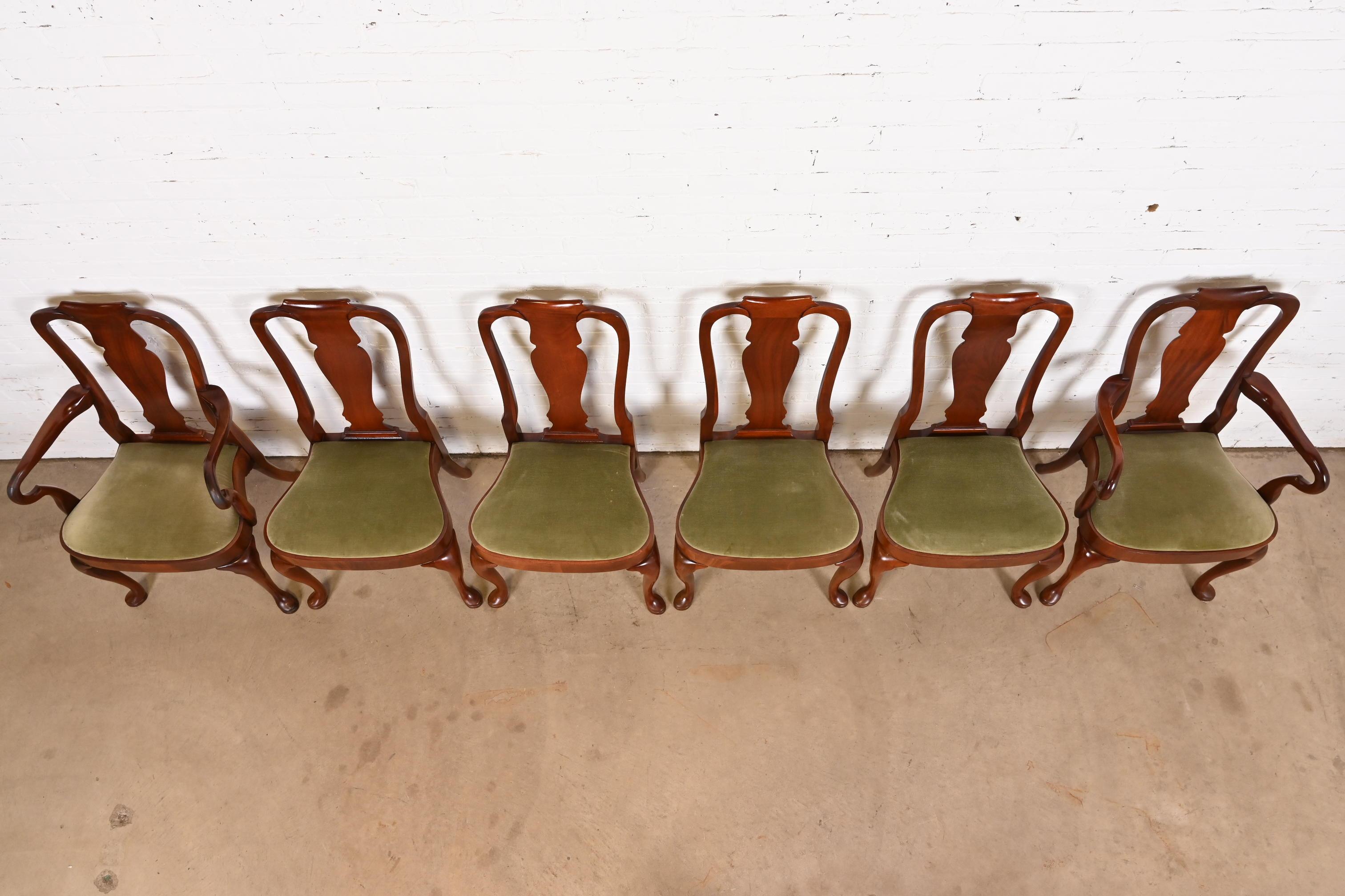 20th Century Baker Furniture Style Queen Anne Carved Mahogany Dining Chairs, Set of Six For Sale