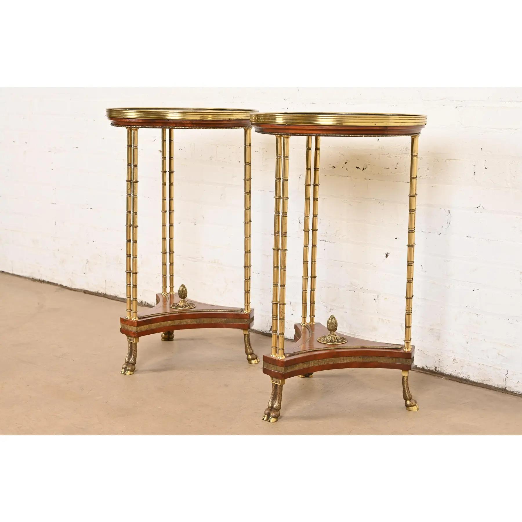 Baker Furniture Style Regency Burl Wood & Brass Marble Top Guéridon Side Tables For Sale 1