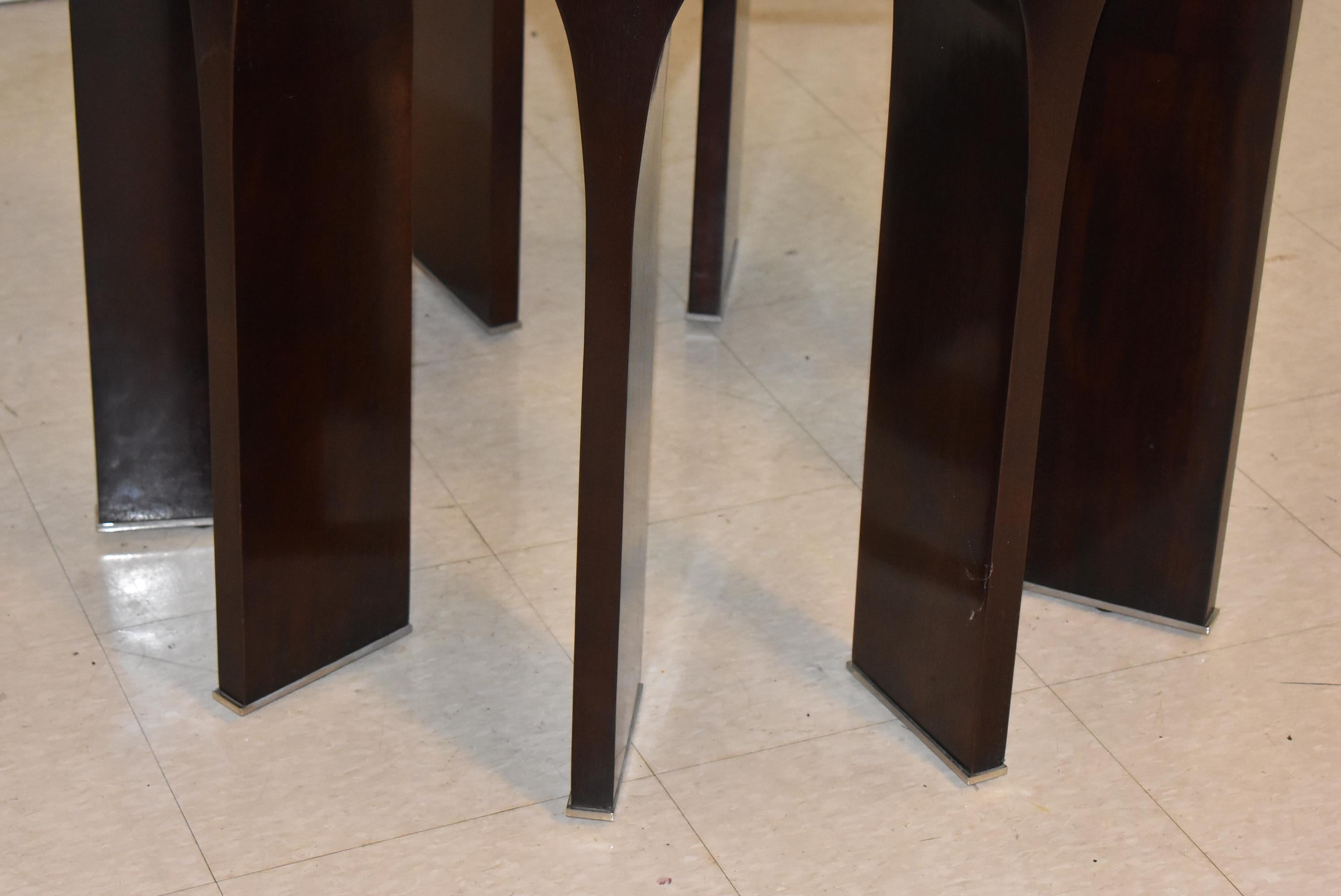 Baker Furniture Thomas Pheasant Arcade Design Round Dining Table In Good Condition In Toledo, OH