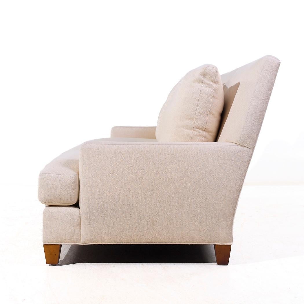 Baker Furniture Sofá con brazos en venta 1