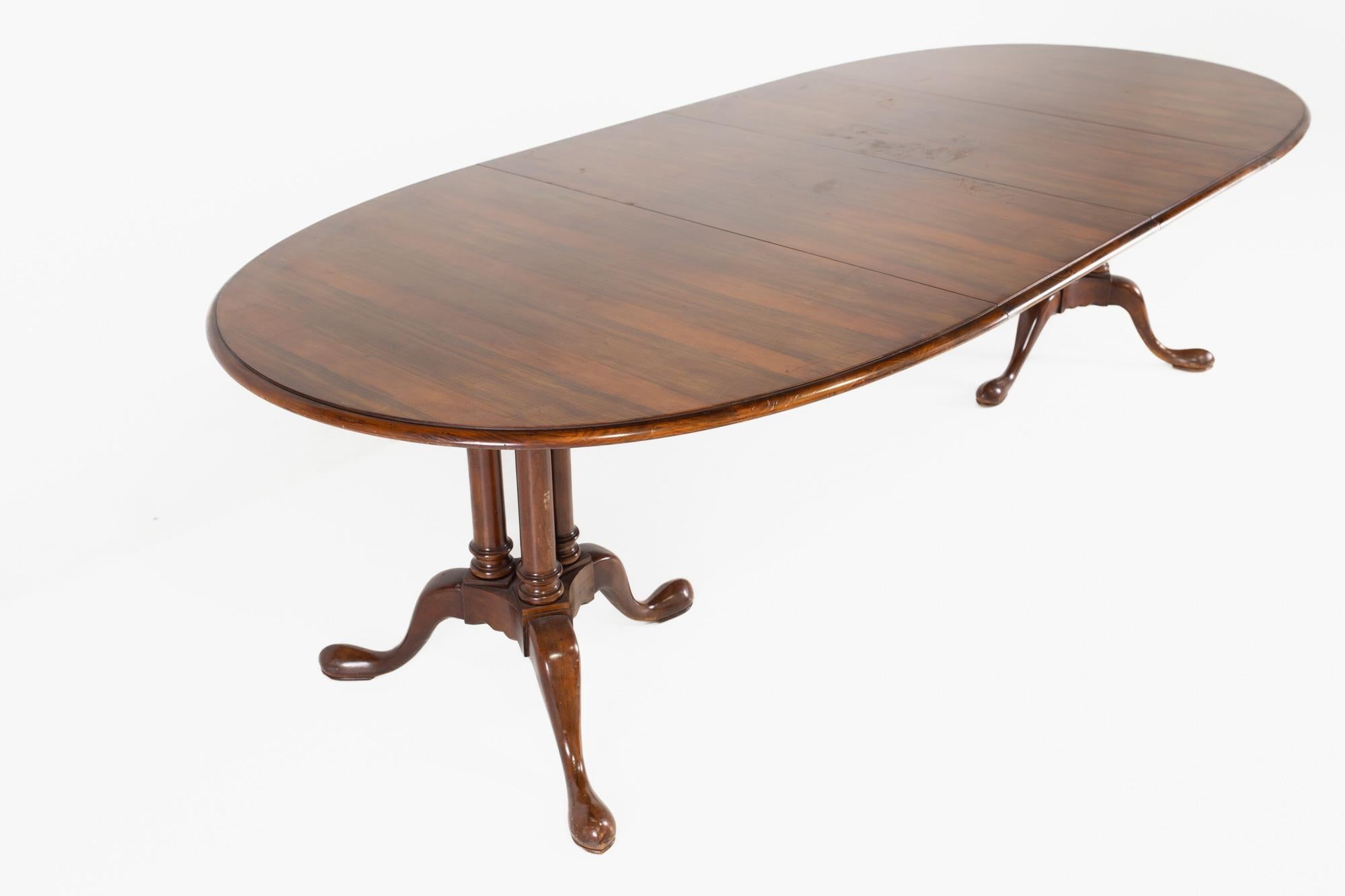 Baker Furniture Traditional Mahogany Dining Table 2