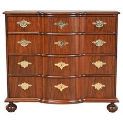 Baker Furniture William & Mary Kommode aus Nussbaumholz, neu lackiert