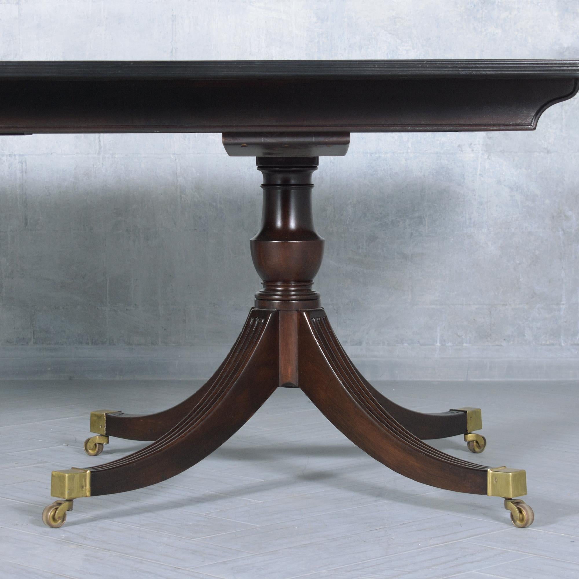 1950s Baker Furniture Vintage George III Style Extendable Mahogany Dining Table For Sale 4