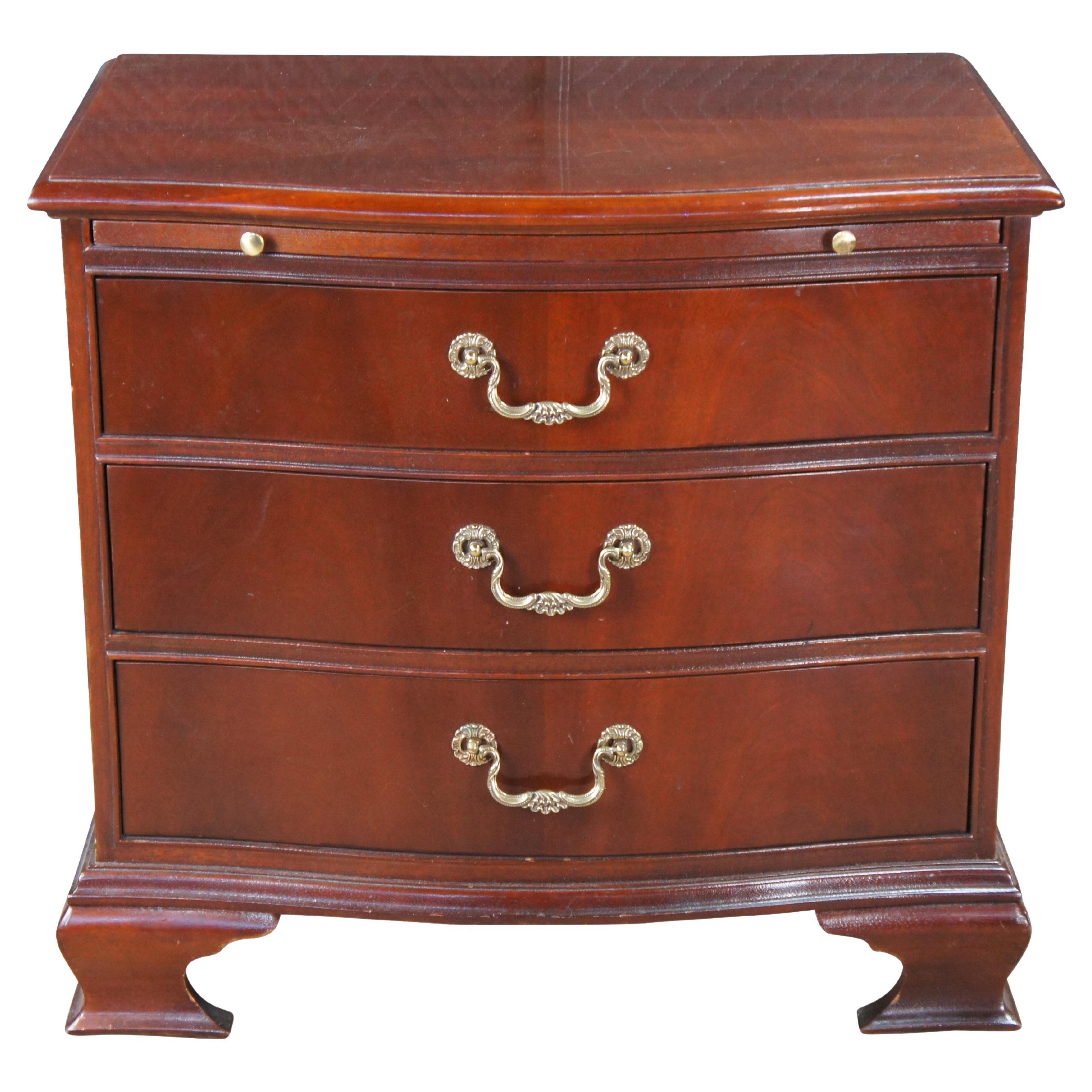 Baker Georgian Mahogany Bowfront Chest of Drawers Nightstand Bedside Table