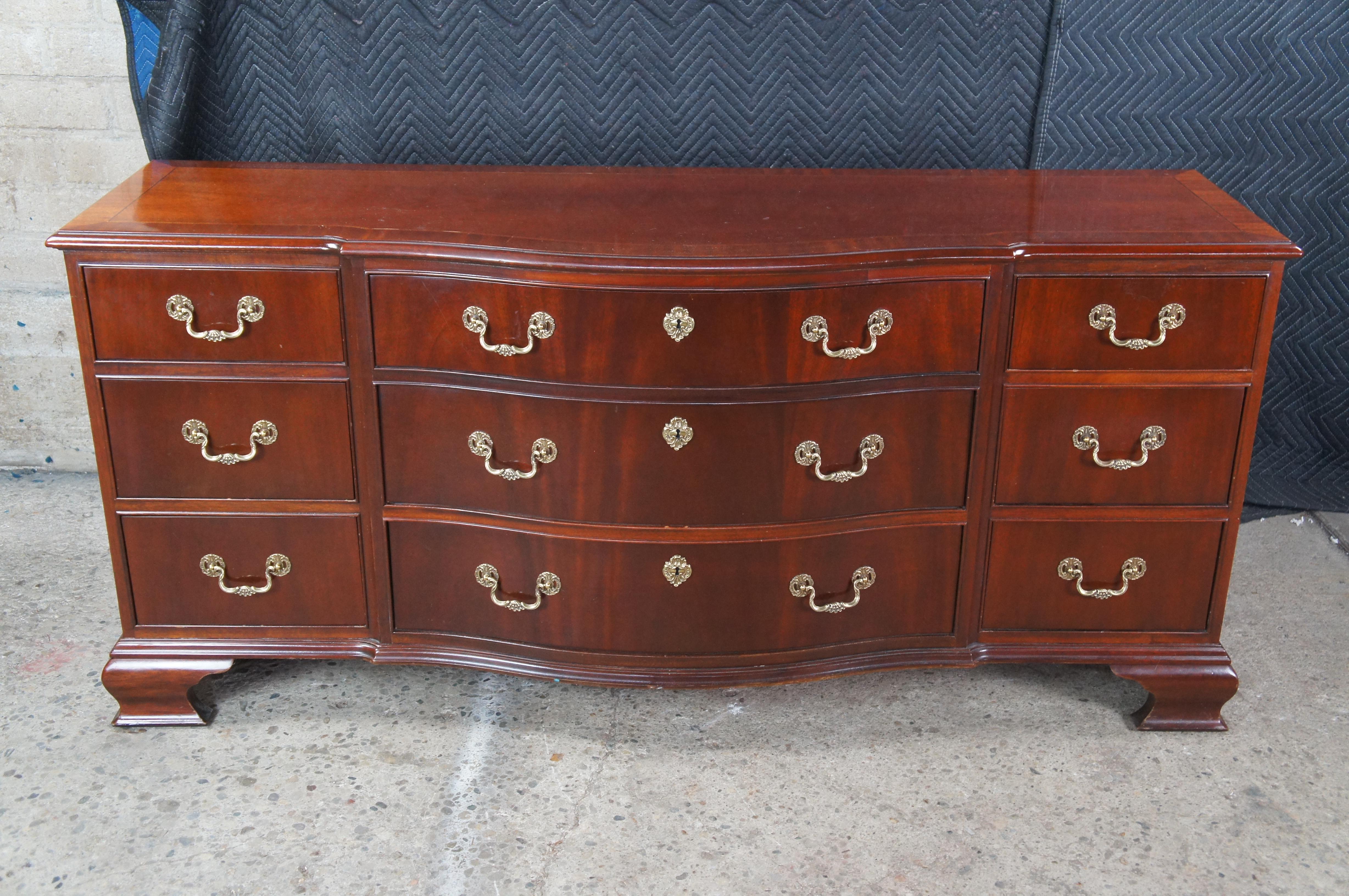 Baker Georgian Mahagoni Bowfront Triple Dresser Chest Console Credenza 70