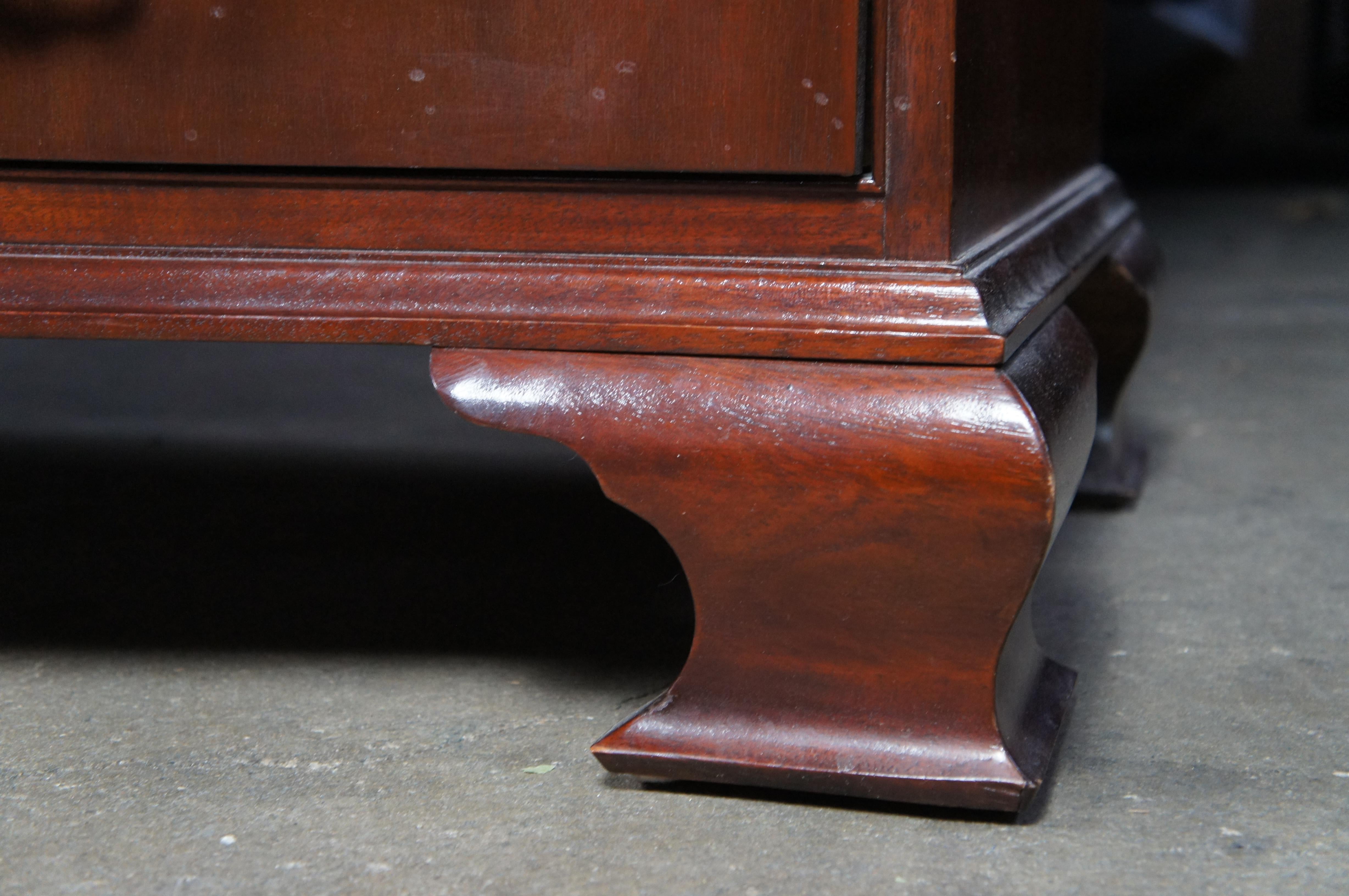 Baker Georgian Mahogany Serpentine Bowfront Armoire Wardrobe Linen Press Dresser 7