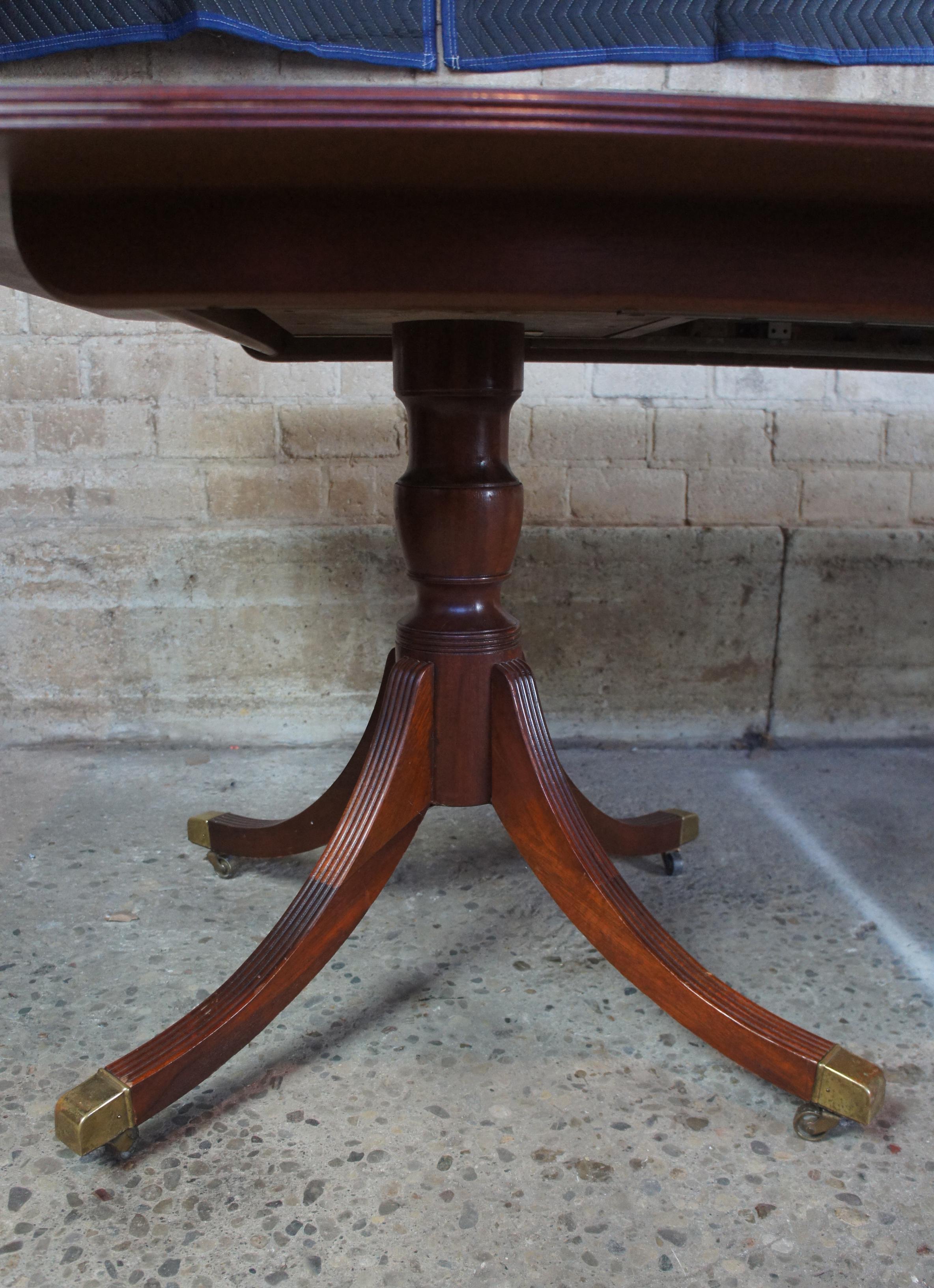 Late 20th Century Baker Historic Charleston Duncan Phyfe Double Pedestal Mahogany Dining Table