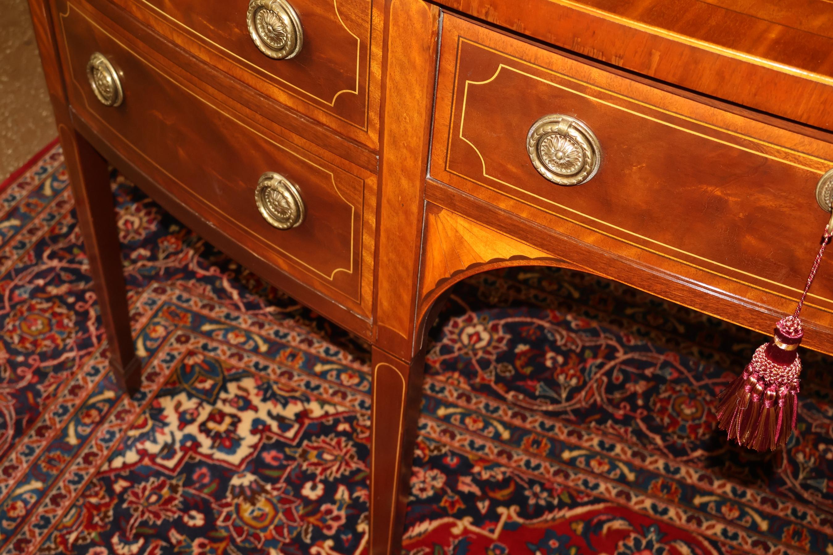 Baker Historic Charleston Mahogany Inlaid Sideboard Server Buffet in vendita 6