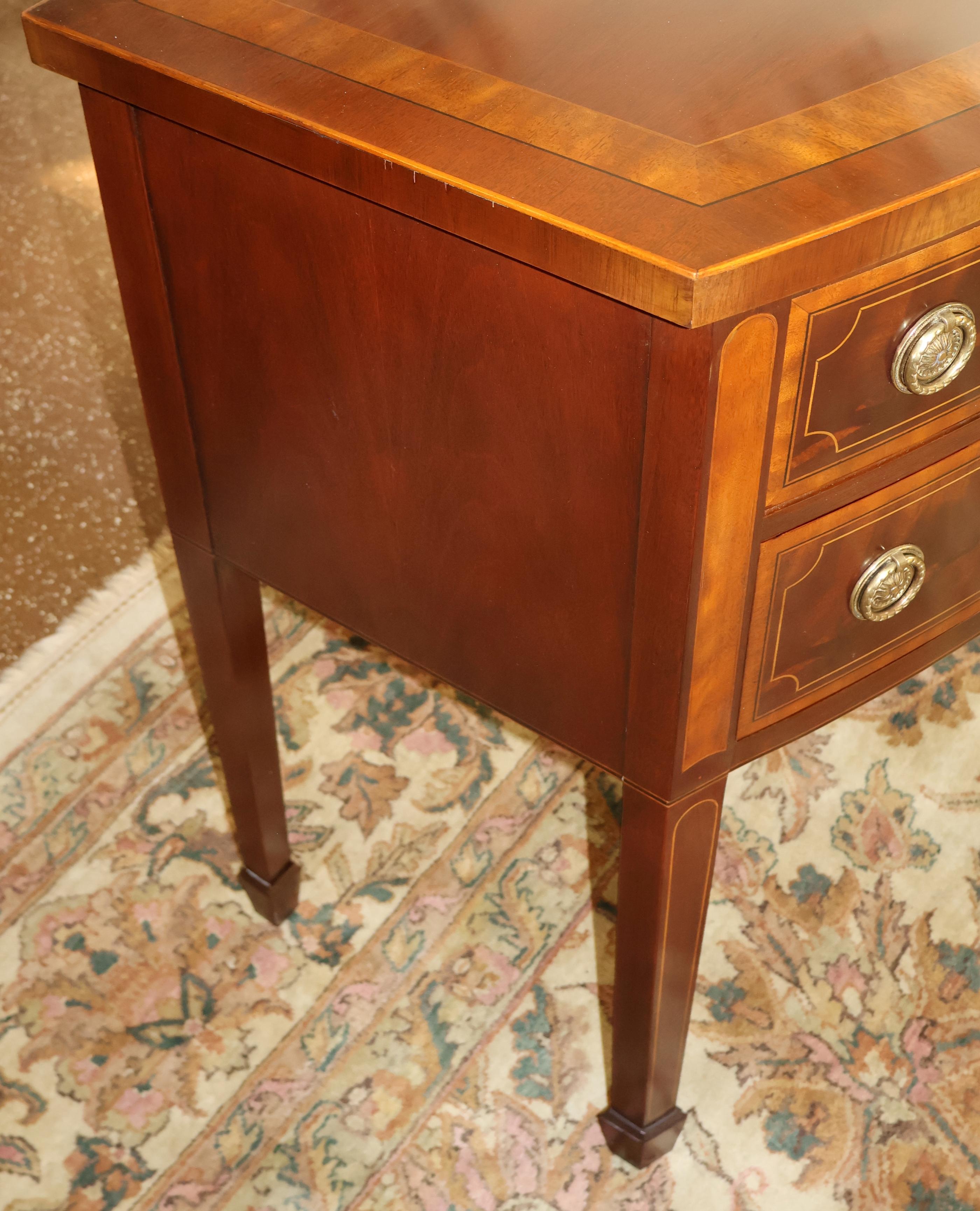 Baker Historic Charleston Mahagoni Sideboard-Serviergeschirr-Buffet mit Intarsien, Baker im Zustand „Gut“ im Angebot in Long Branch, NJ