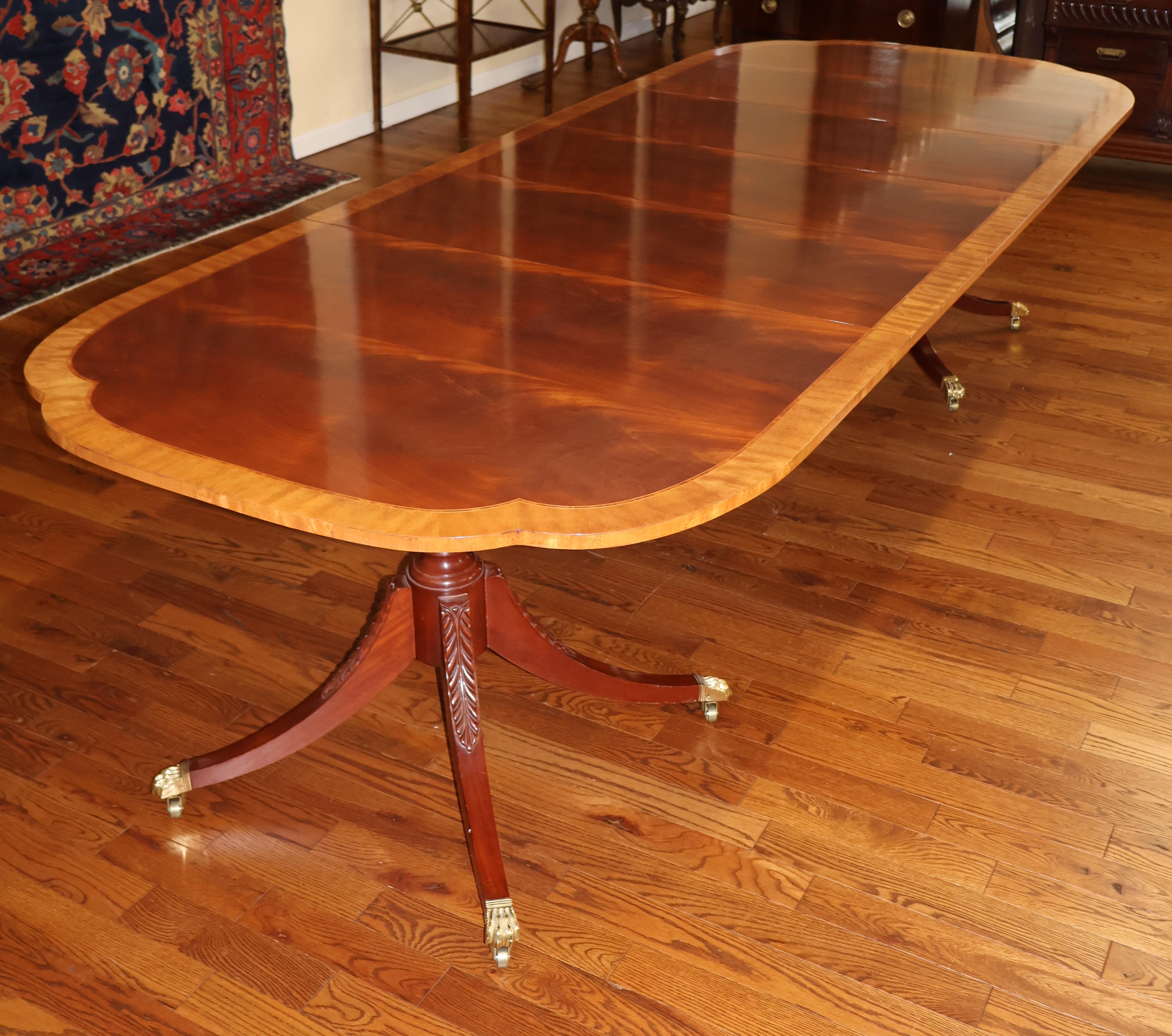 Baker Historic Charleston Mahogany Satinwood Banded Conference Dining Table In Good Condition In Long Branch, NJ