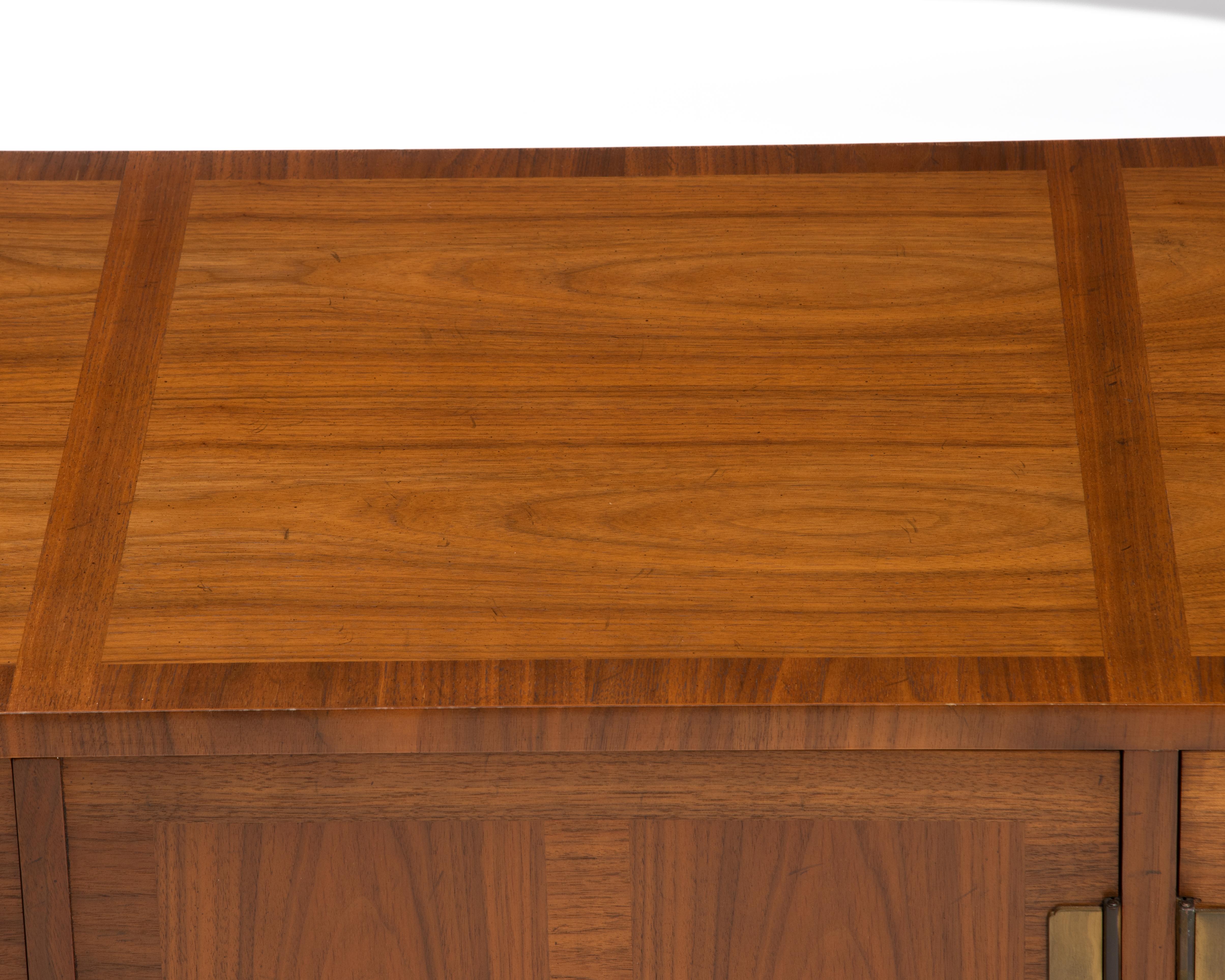 Baker Inlaid Banded Chinese Chippendale Walnut Brass Sideboard Credenza 5