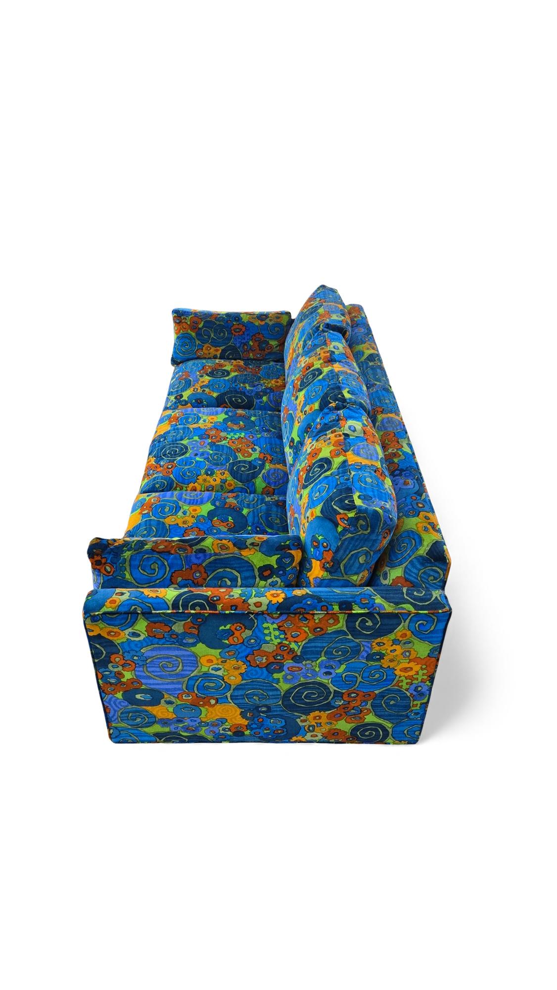 Baker Jack Lenor Larsen Velvet Sofa (Polster) im Angebot