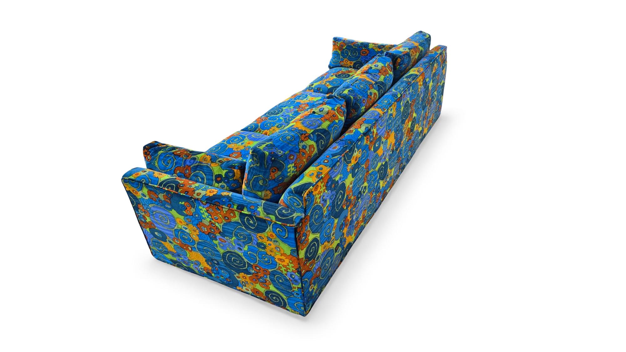 Baker Jack Lenor Larsen Velvet Sofa im Angebot 1