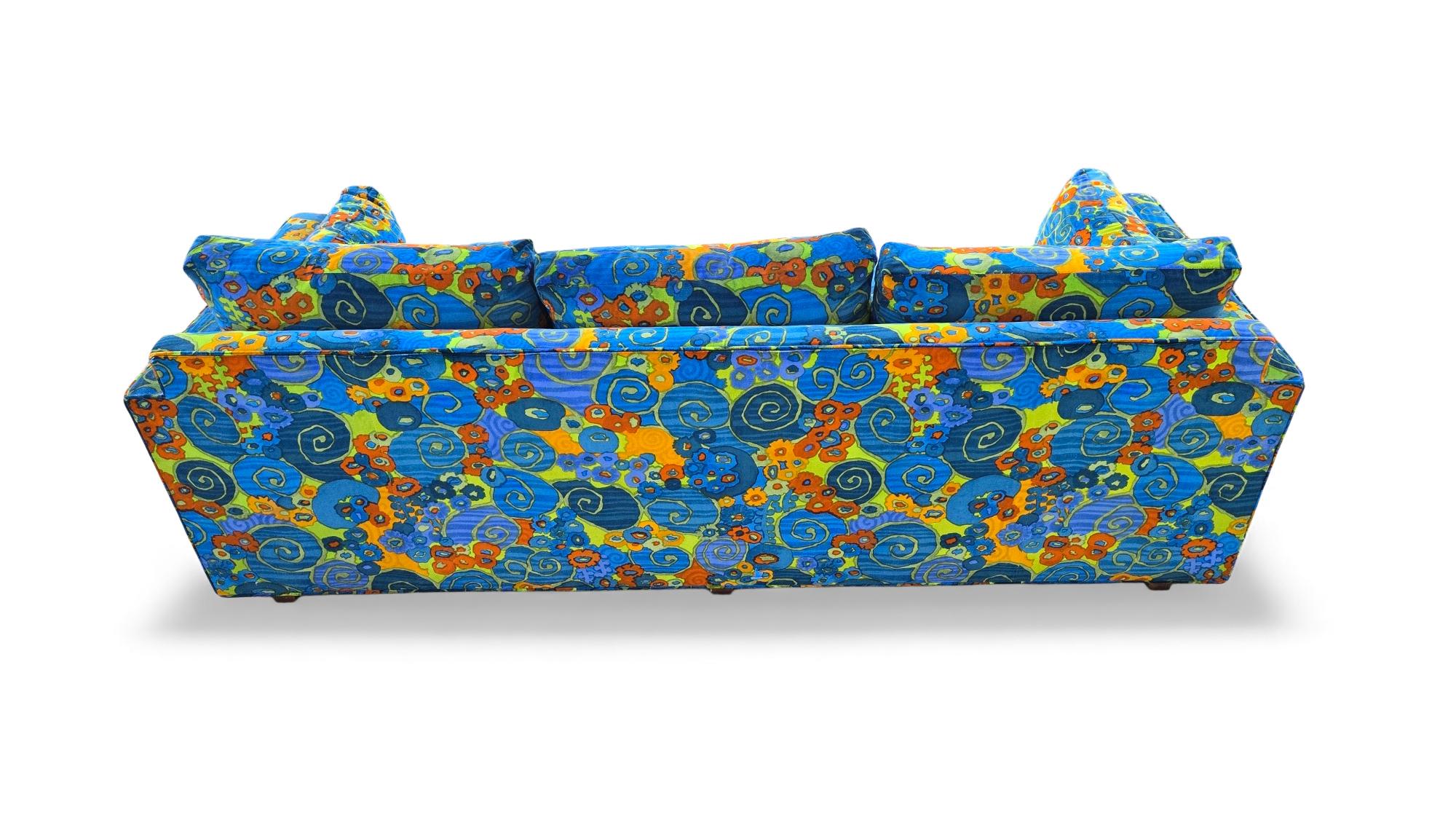 Baker Jack Lenor Larsen Velvet Sofa im Angebot 2