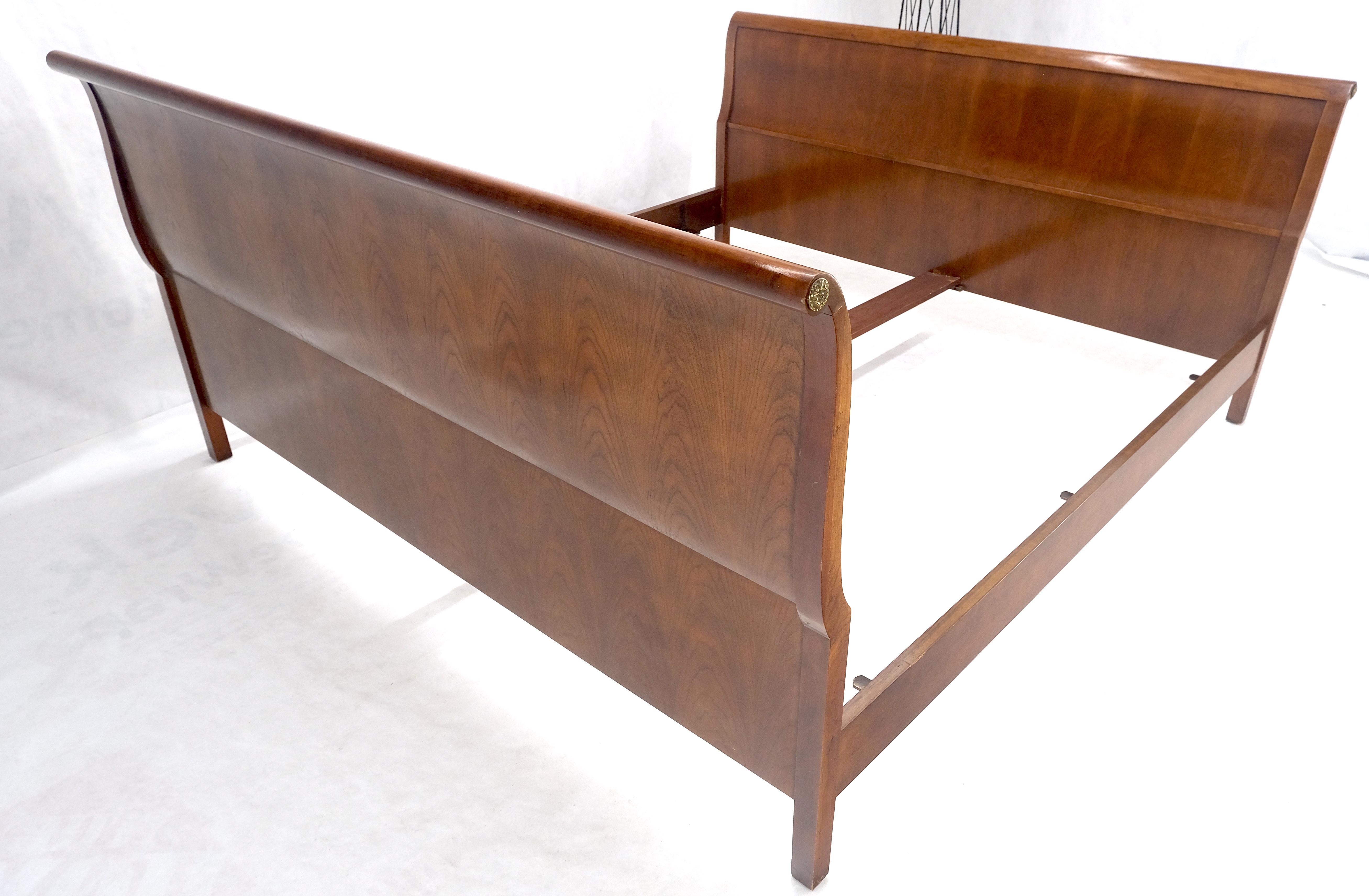Baker King Size Headboard Footboard Sleigh Bed Light American Walnut MINT! 7