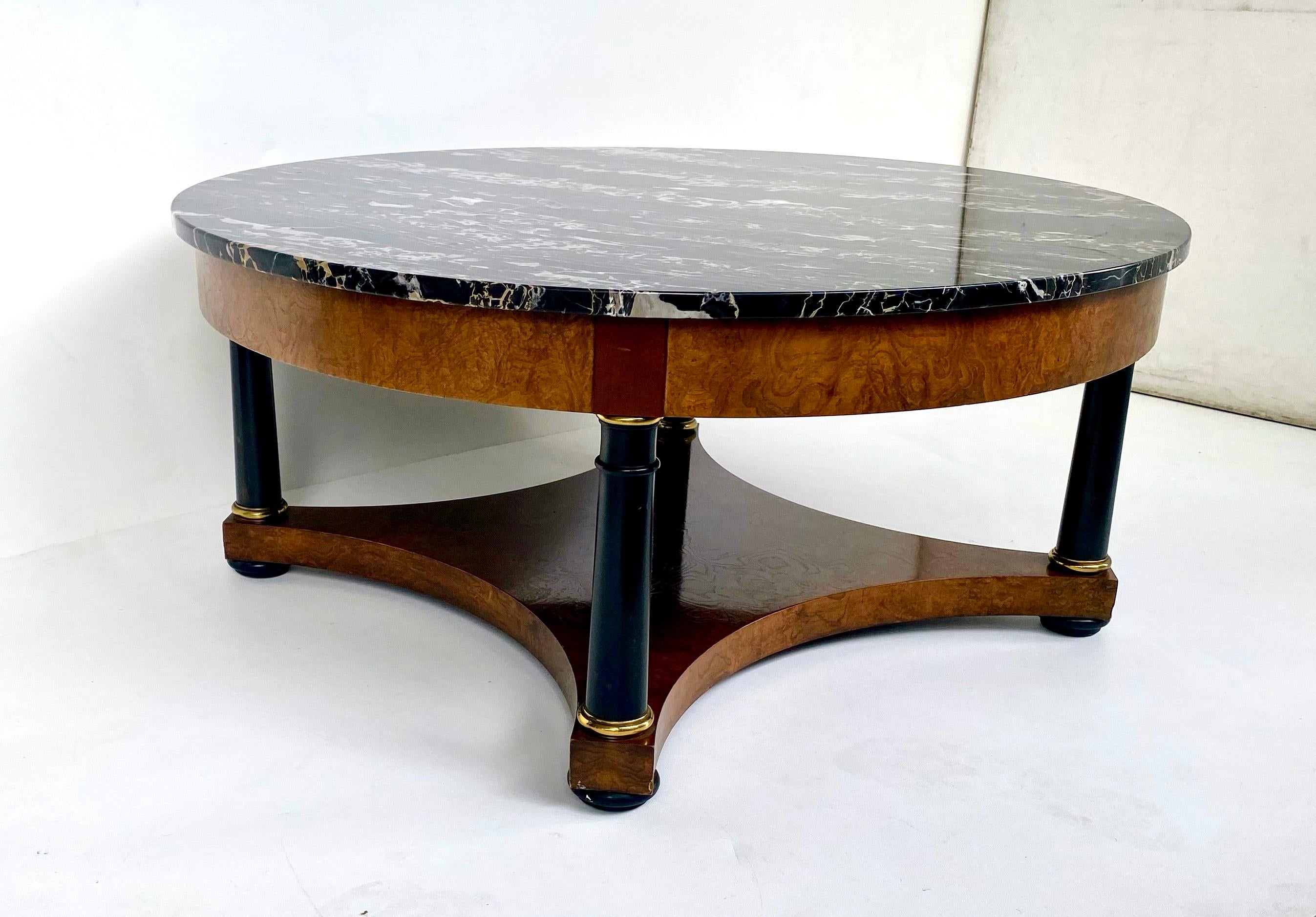 Baker, Knapp & Tubbs Mesa de Cocktail Estilo Imperio con Mármol Portoro Italiano Siglo XXI y contemporáneo en venta