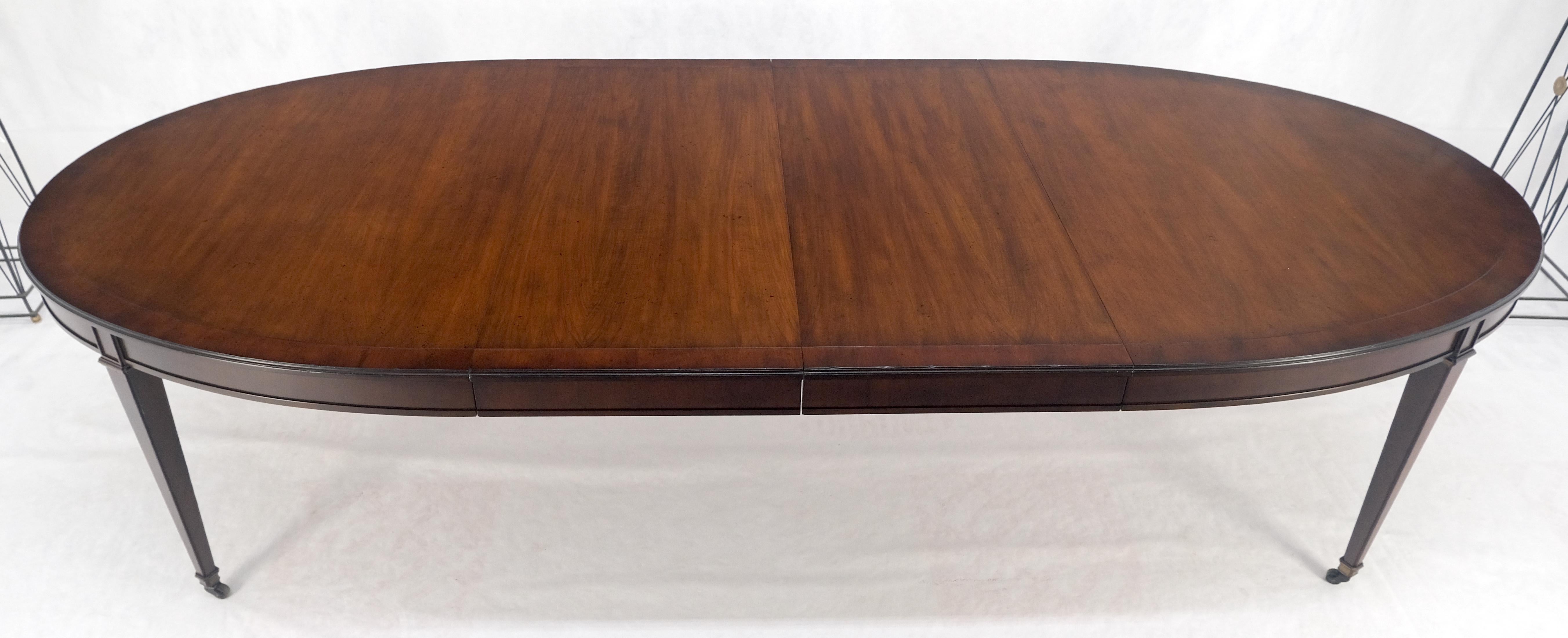 Baker Mesa de Comedor Ovalada Grande 2 Tableros Extensibles Nogal Oscuro Bandeado MENTA en venta 2