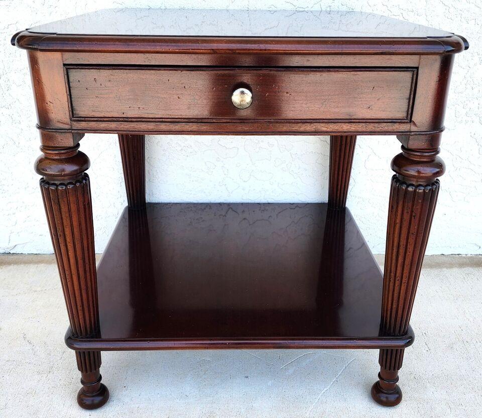 For FULL item description click on CONTINUE READING at the bottom of this page.

Offering One Of Our Recent Palm Beach Estate Fine Furniture Acquisitions Of A
Baker Mahogany Side End Occasional Lamp Table

Approximate Measurements in Inches
28.5