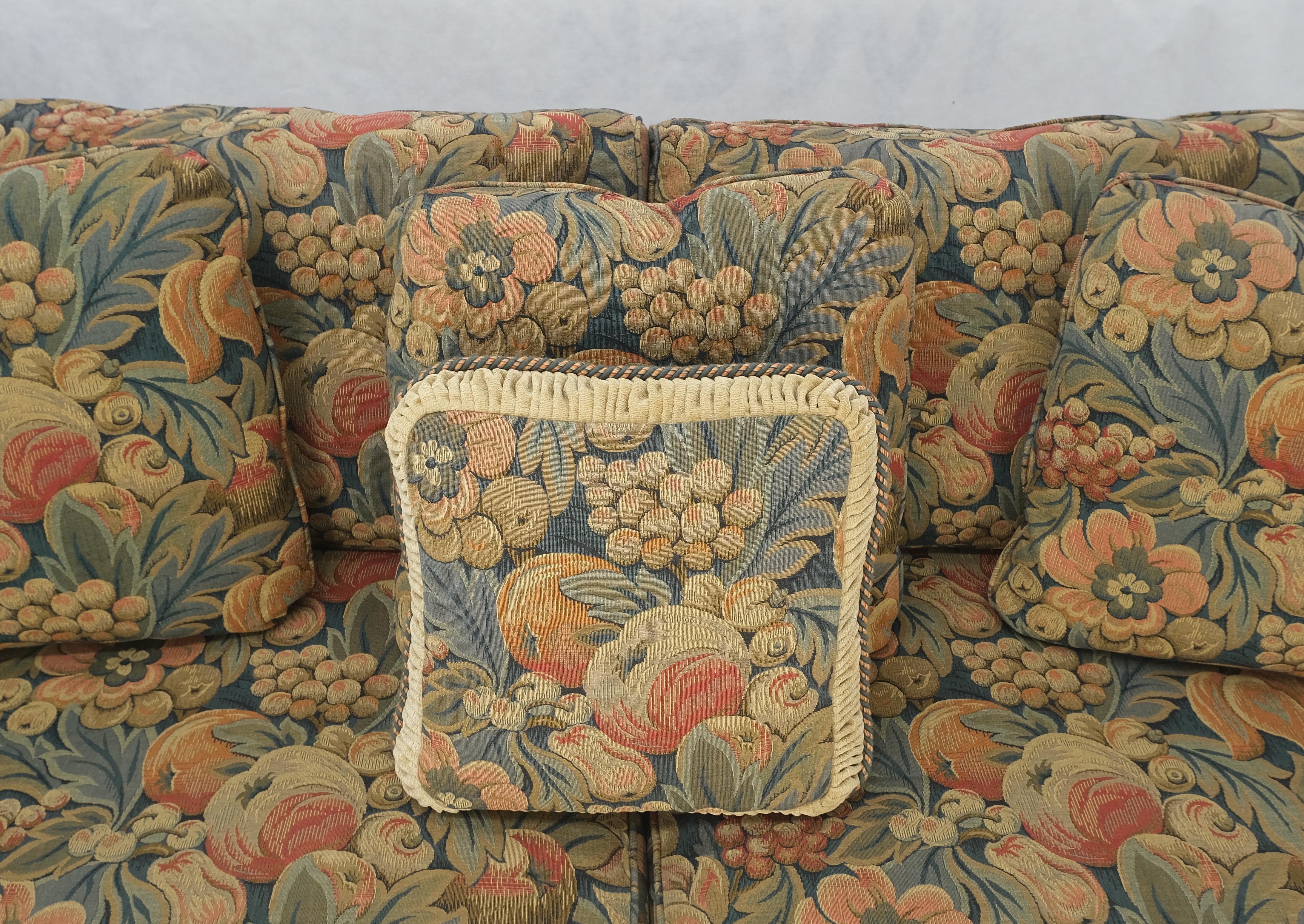 Baker Matching Pair of Two Floral Pattern Three Seater Traditional Sofas MINT! 5