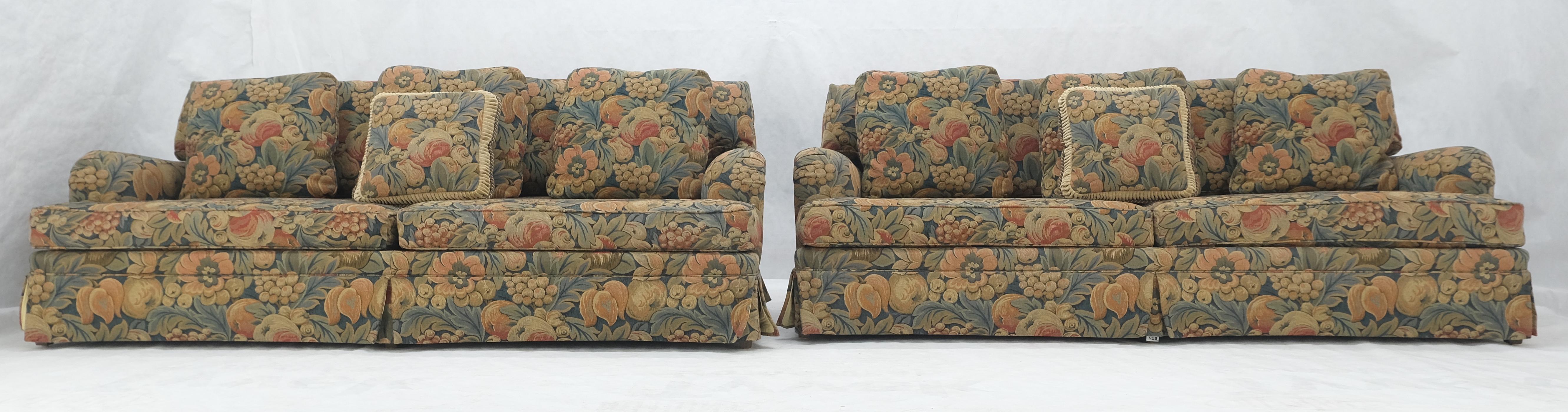Baker Matching Pair of Two Floral Pattern Three Seater Traditional Sofas MINT! 1