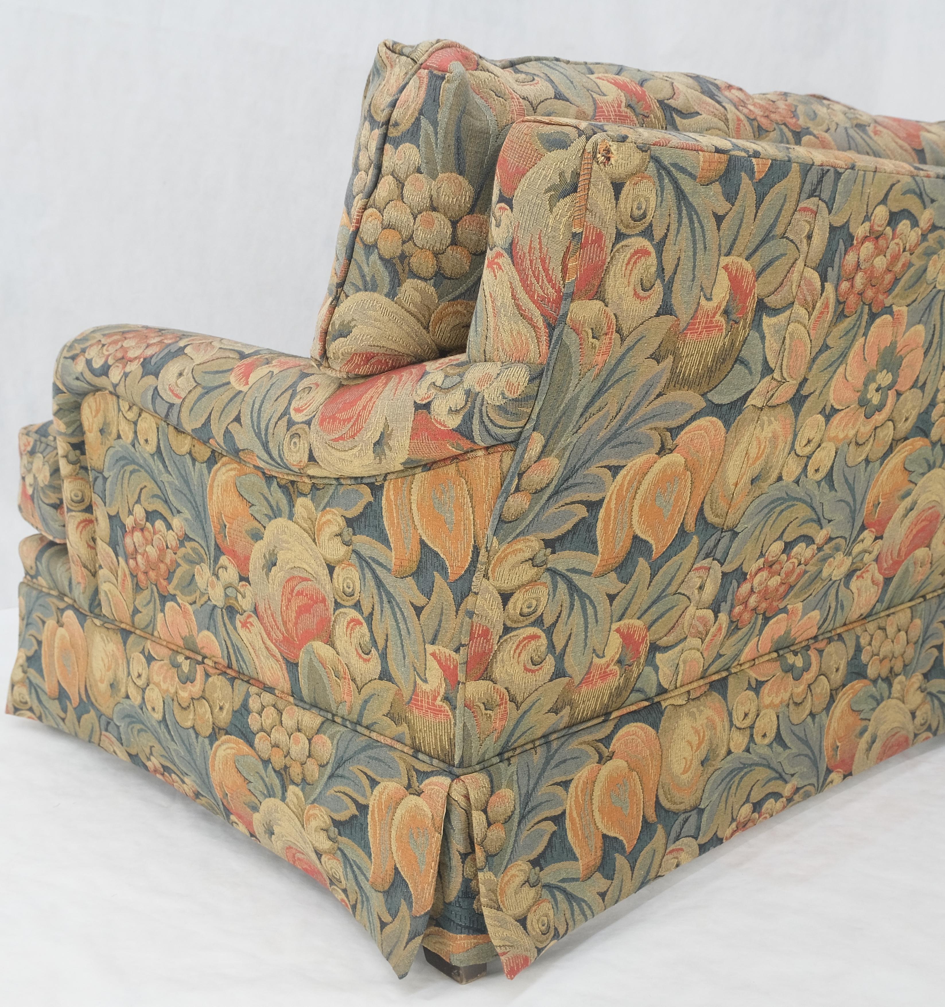 Baker Matching Pair of Two Floral Pattern Three Seater Traditional Sofas MINT! 2