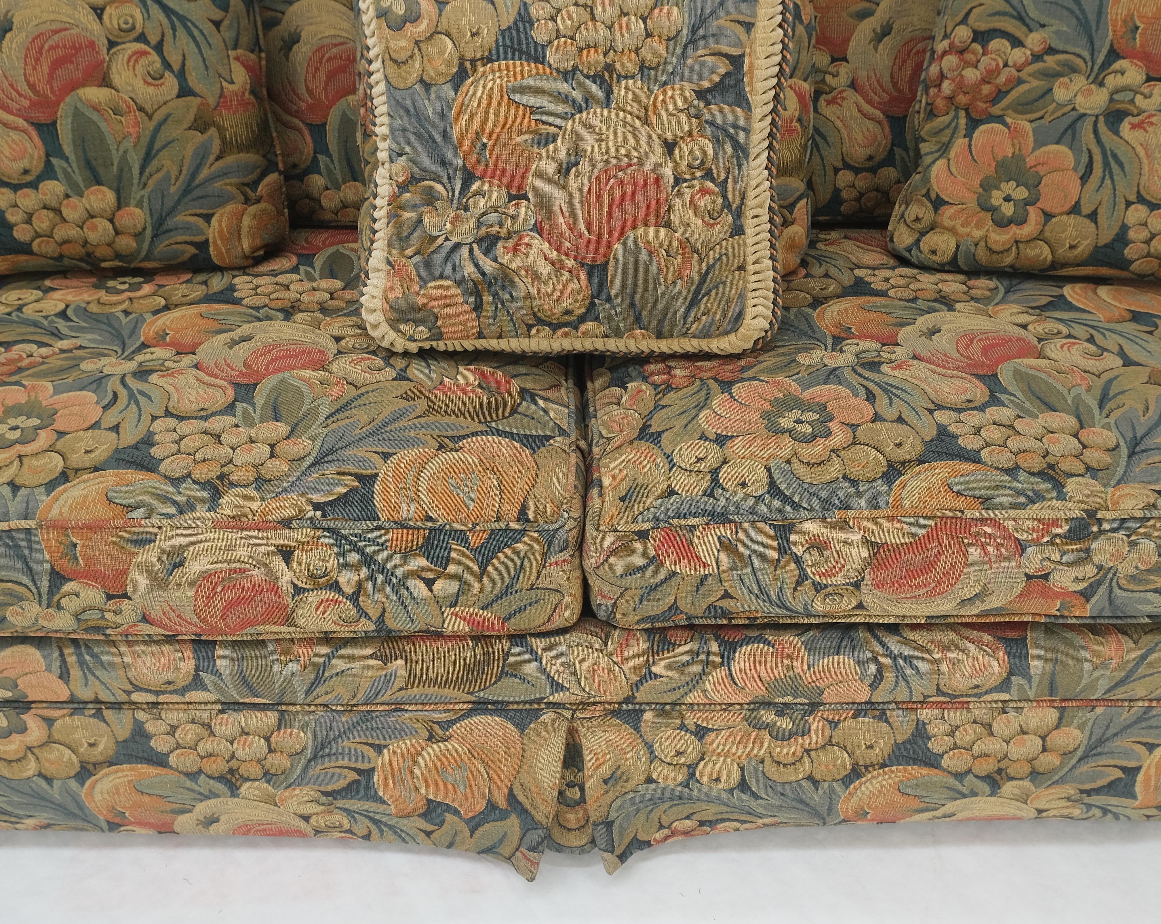 Baker Matching Pair of Two Floral Pattern Three Seater Traditional Sofas MINT! 3