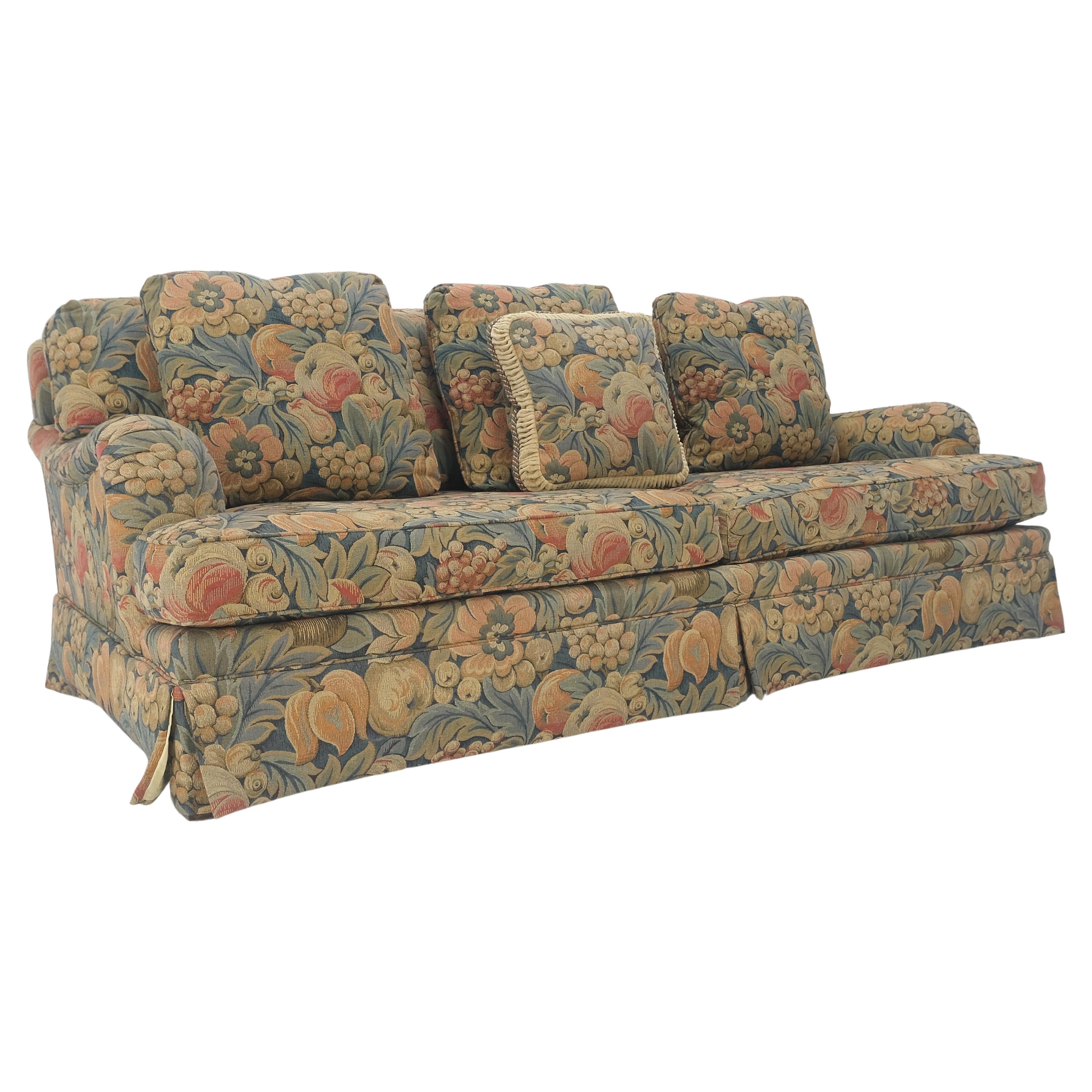 Country Baker Matching Pair of Two Floral Pattern Three Seater Traditional Sofas MINT!