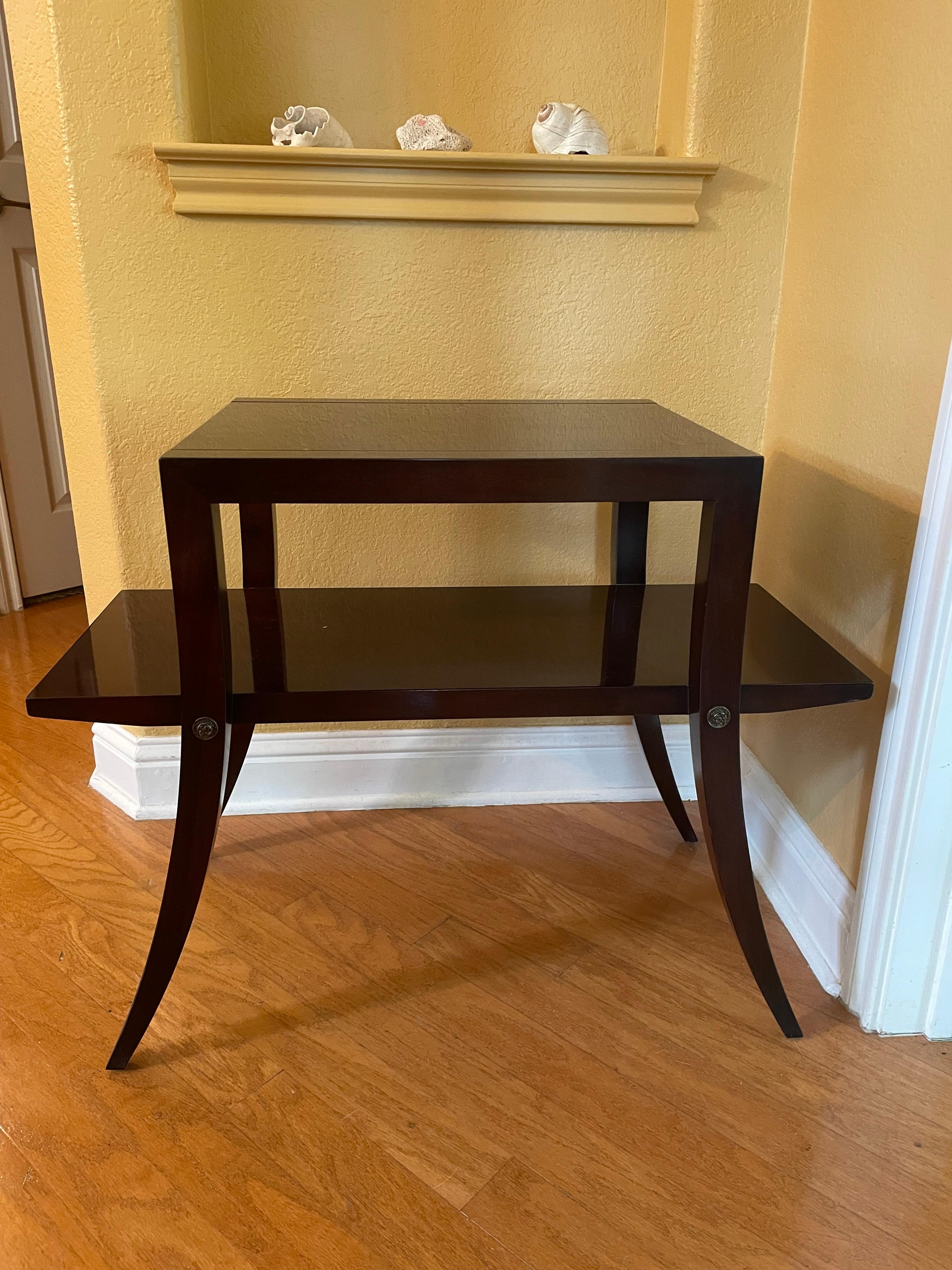 Mid-Century Modern Table d'appoint Baker MCM b y Thomas Phesant en vente