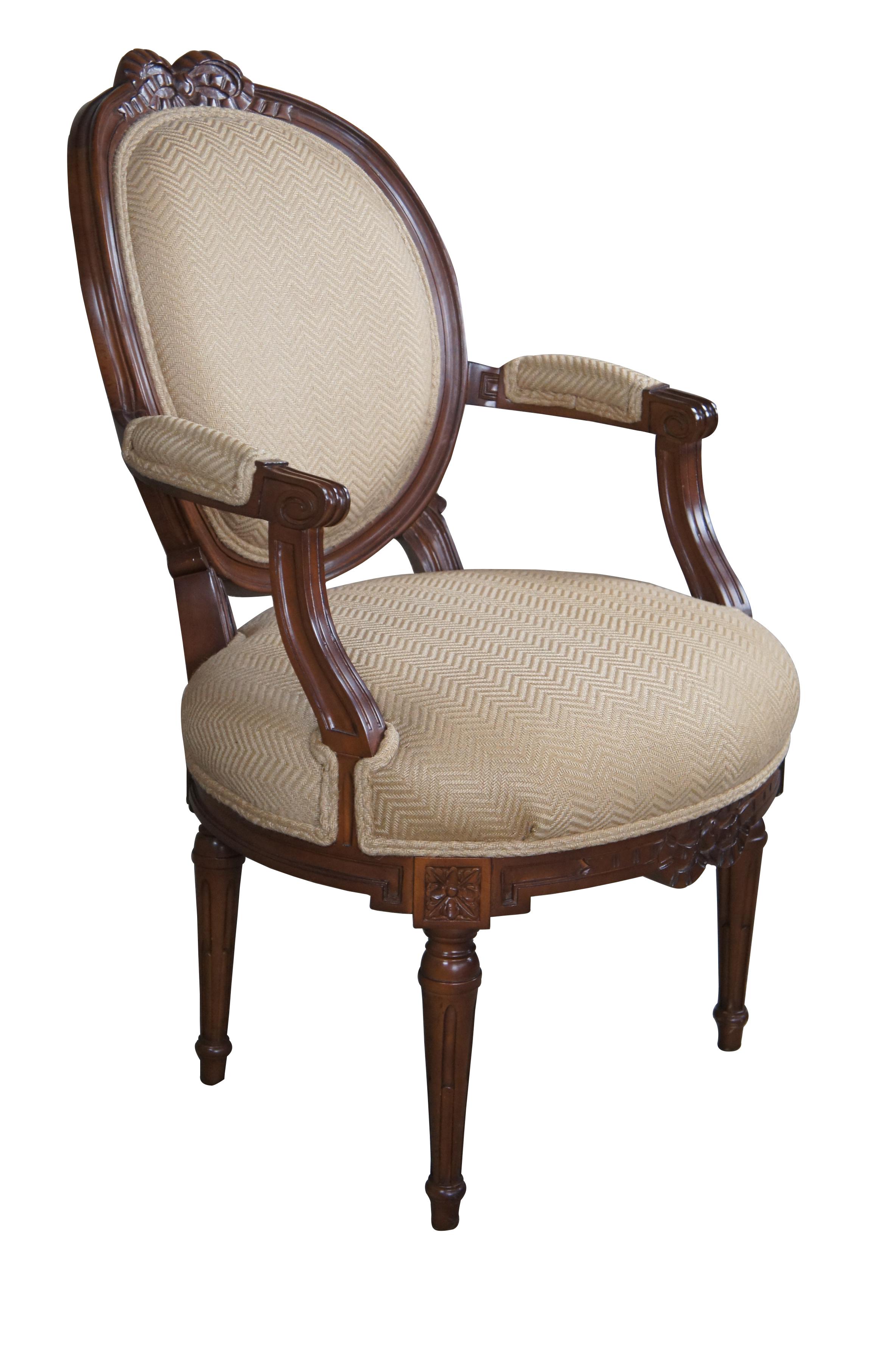 Baker McMillen French Louis XVI Neoclassical Ribbon Fauteuil Balloon Back Chair In Good Condition For Sale In Dayton, OH