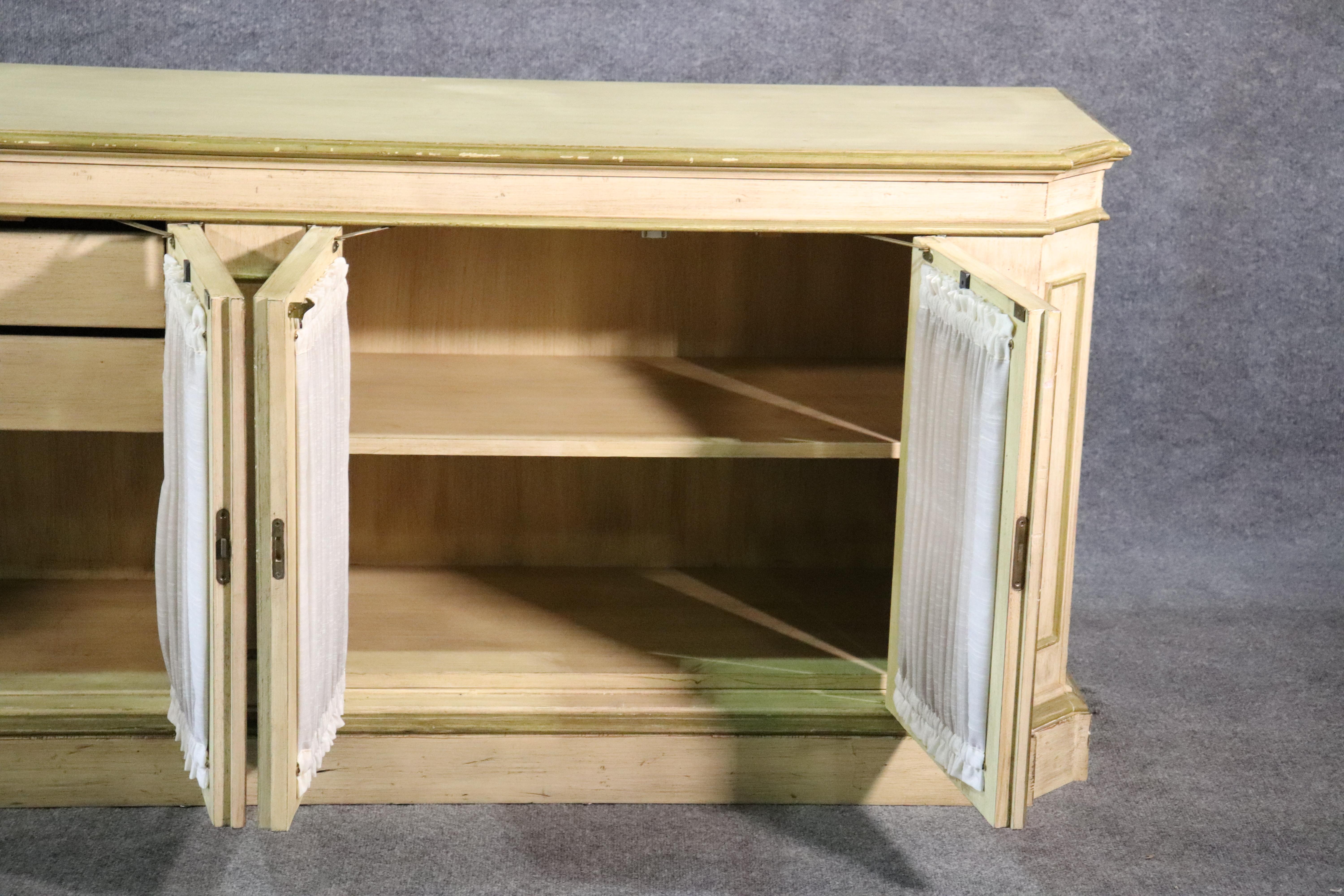 Baker Milling Road Paint Decorated Venetian Style Sideboard Buffet Server C1950 In Good Condition In Swedesboro, NJ