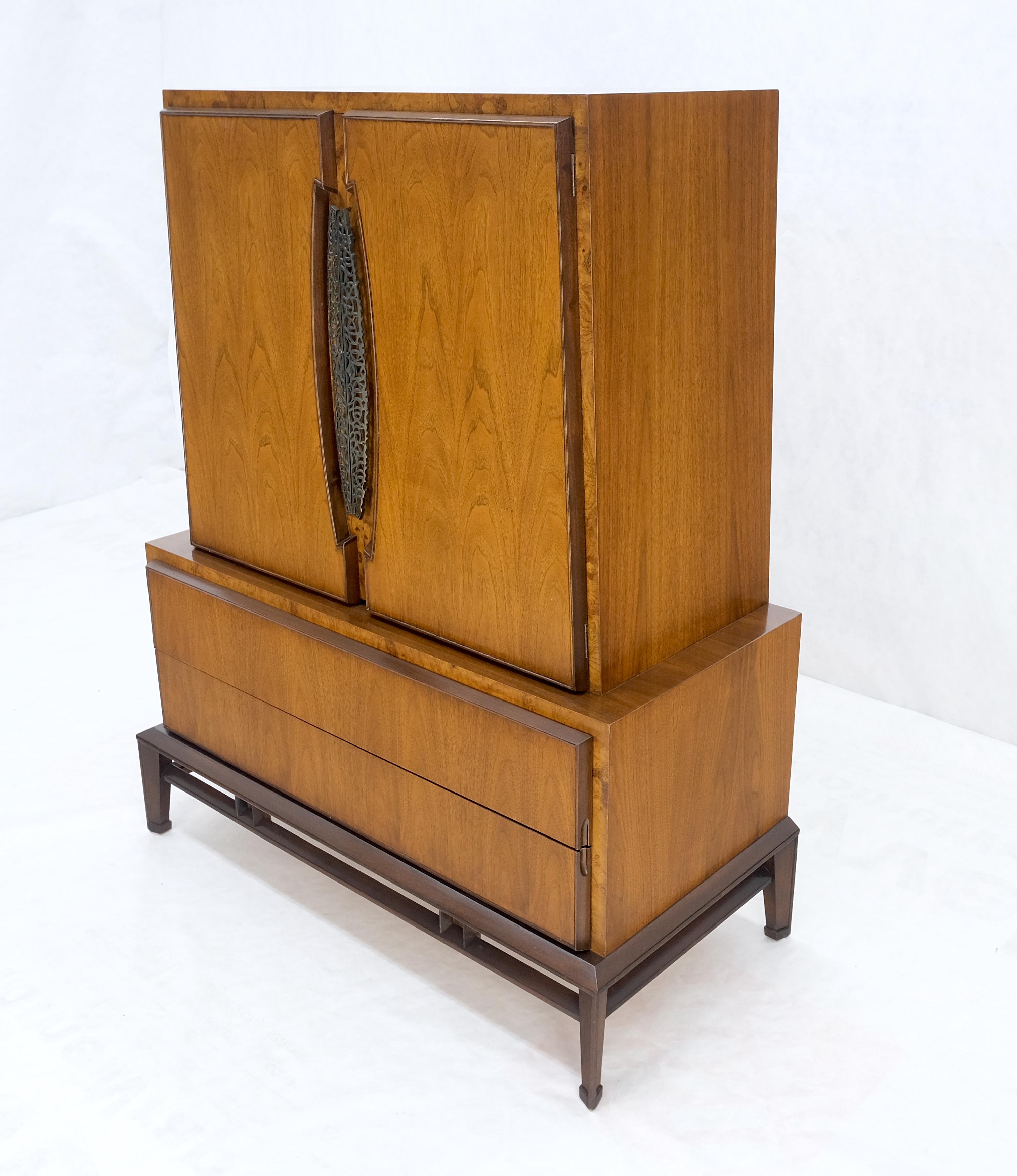 Baker Modern Light Walnut 2 Doors 6 Drawers High Gentleman's Chest Dresser MINT! In Good Condition For Sale In Rockaway, NJ