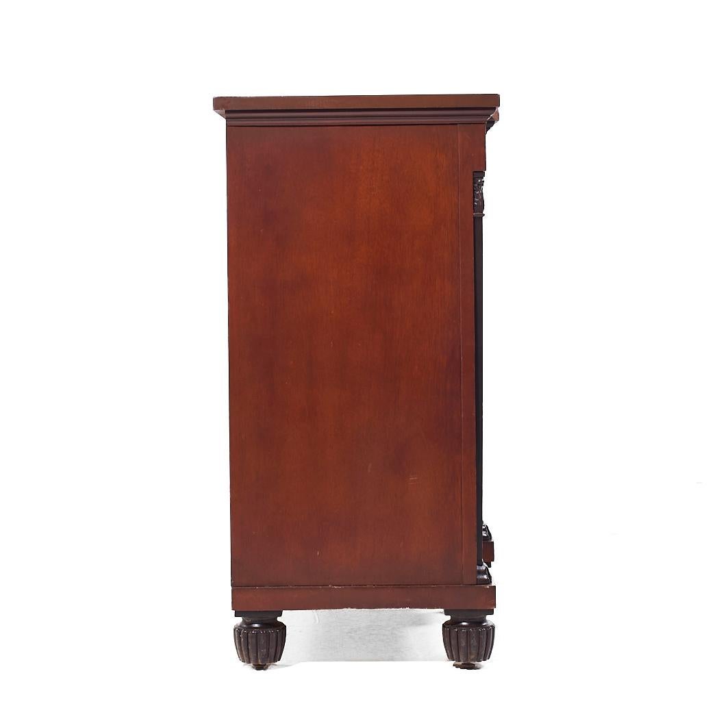 Americano Baker Credenza Neoclassica Francese Impero in Mogano Buffet Server Bar Credenza in vendita