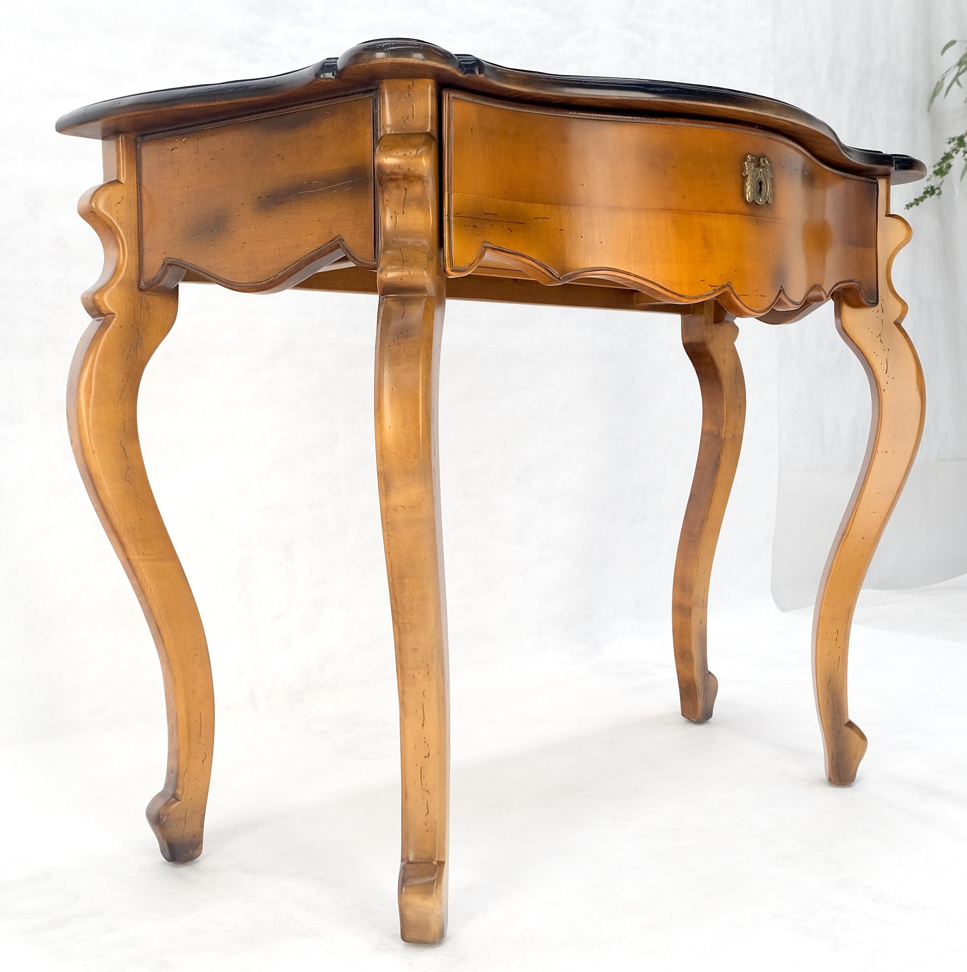 Baker One Drawer Cabriole Leg Fruitwood Paper Finished Drawer Console Table MINT For Sale 5