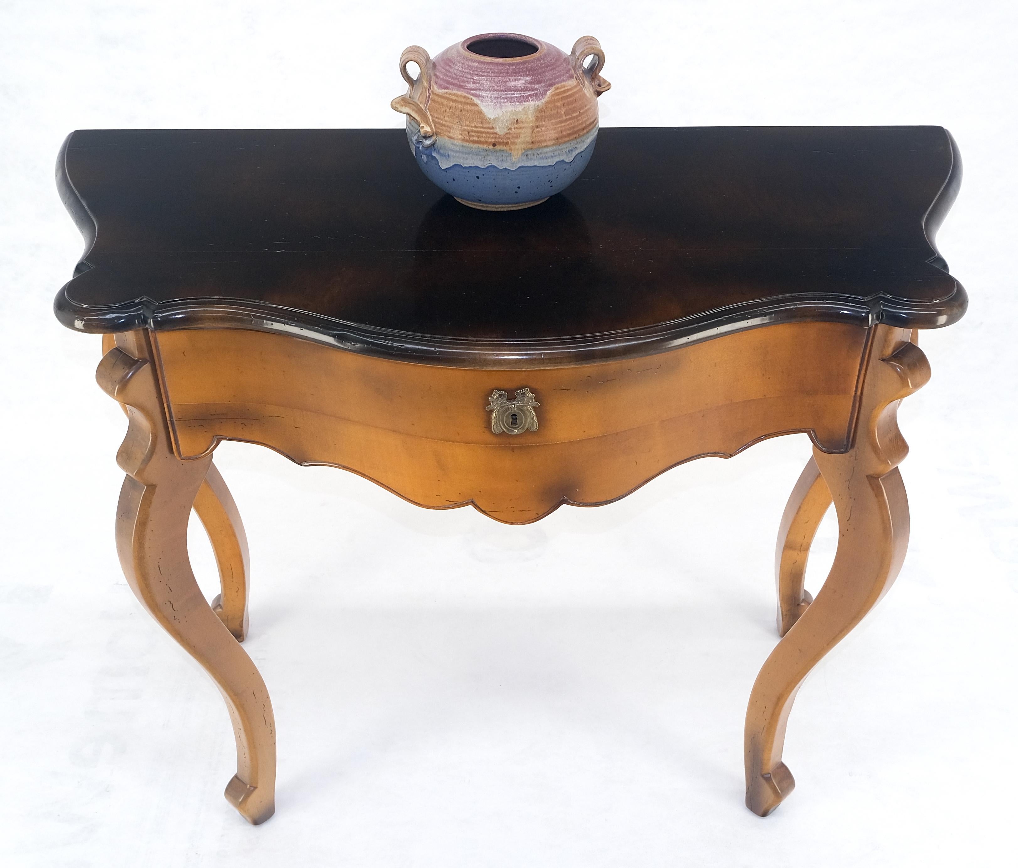 Baker One Drawer Cabriole Leg Fruitwood Paper Finished Drawer Console Table MINT For Sale 7