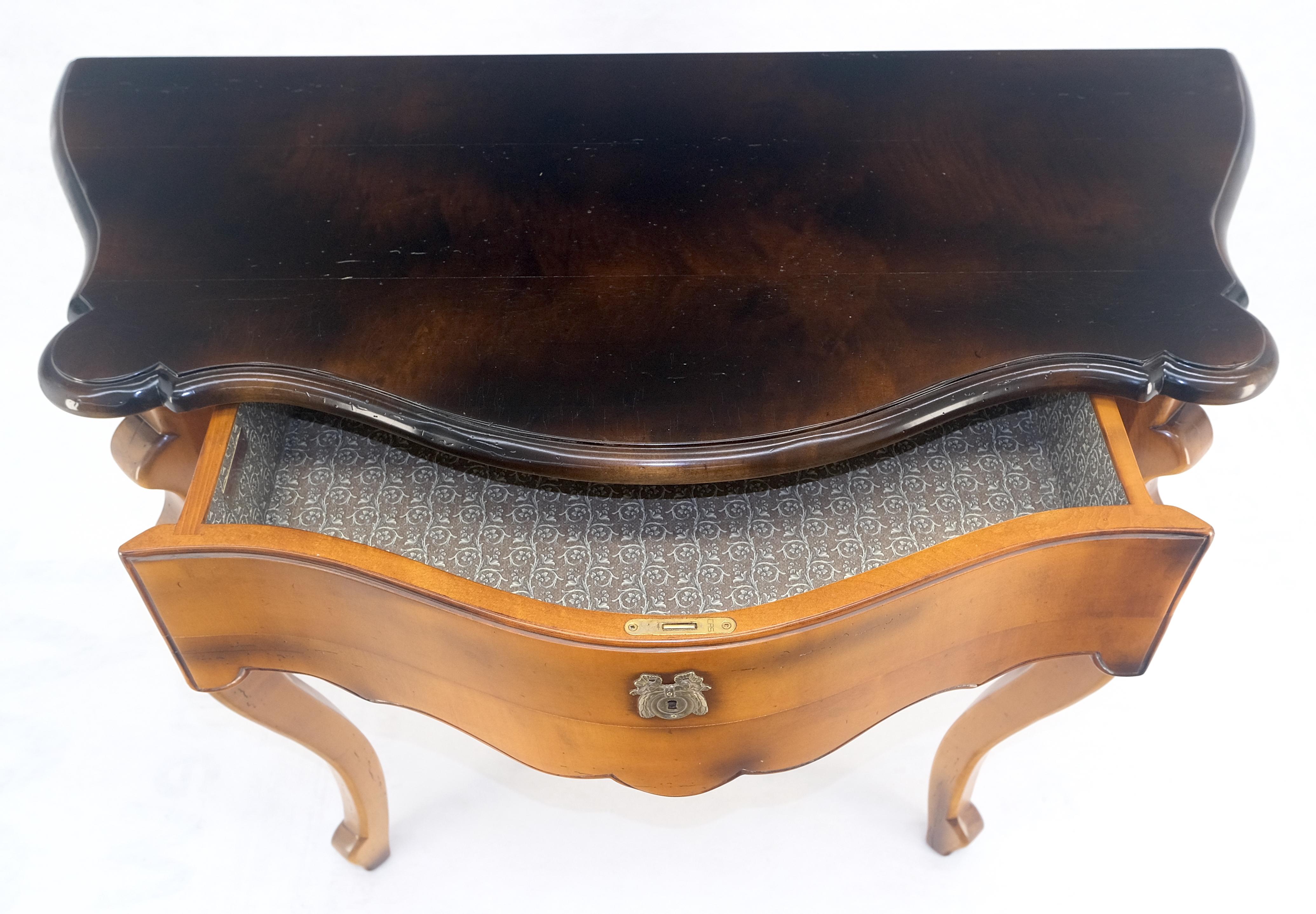 Baker One Drawer Cabriole Leg Fruitwood Paper Finished Drawer Console Table MINT For Sale 1