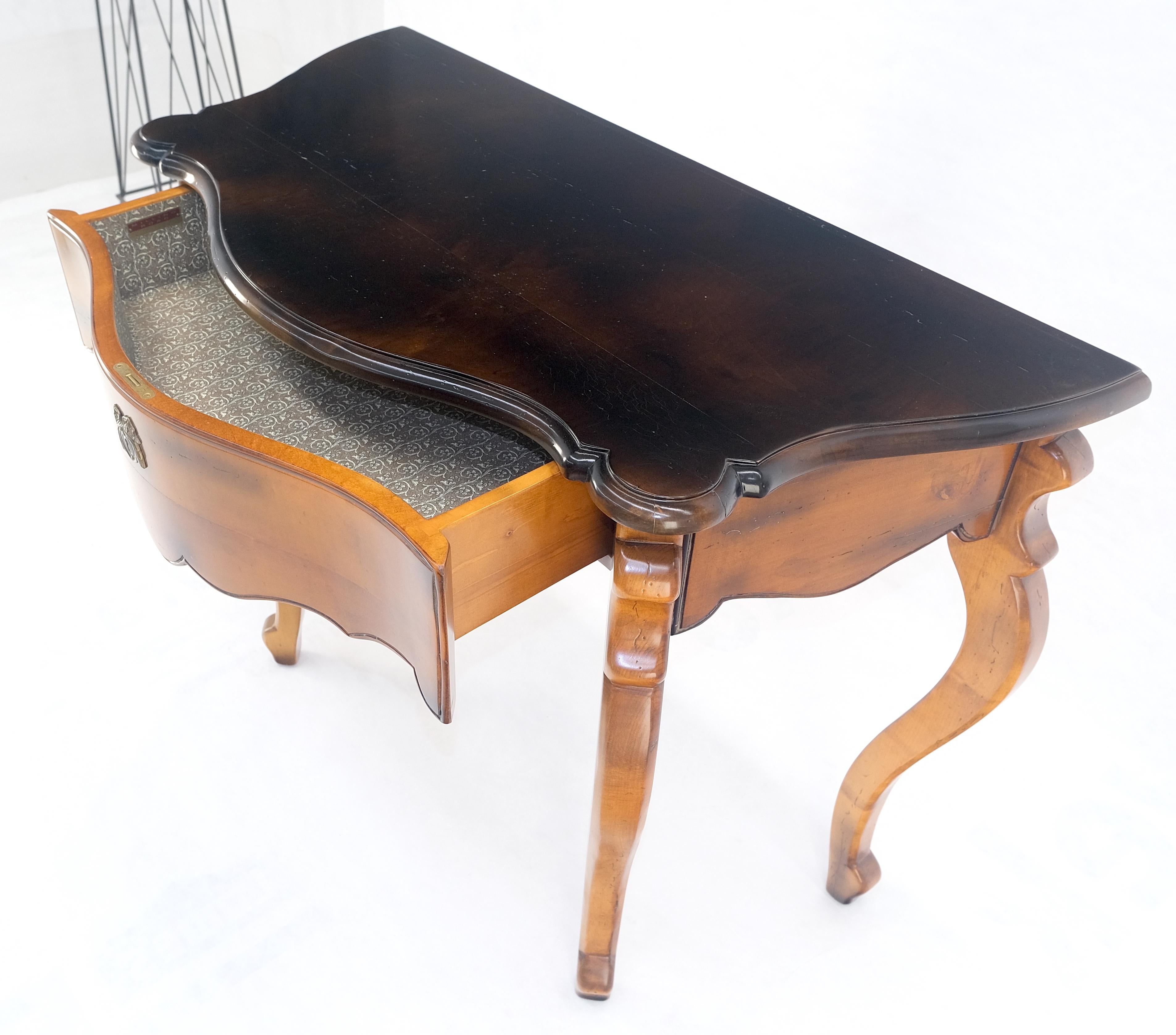 Baker One Drawer Cabriole Leg Fruitwood Paper Finished Drawer Console Table MINT For Sale 2