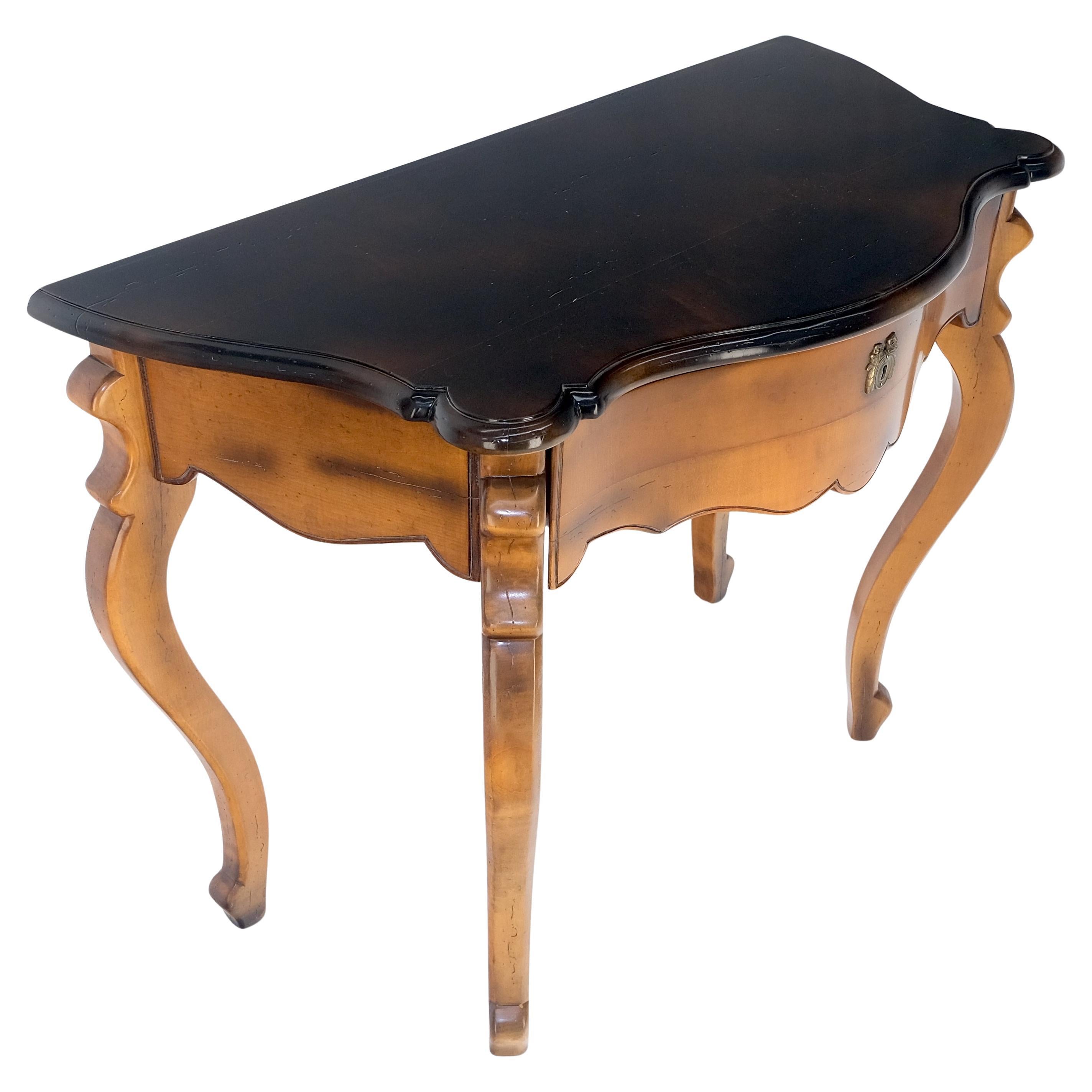 Baker One Drawer Cabriole Leg Fruitwood Paper Finished Drawer Console Table MINT For Sale