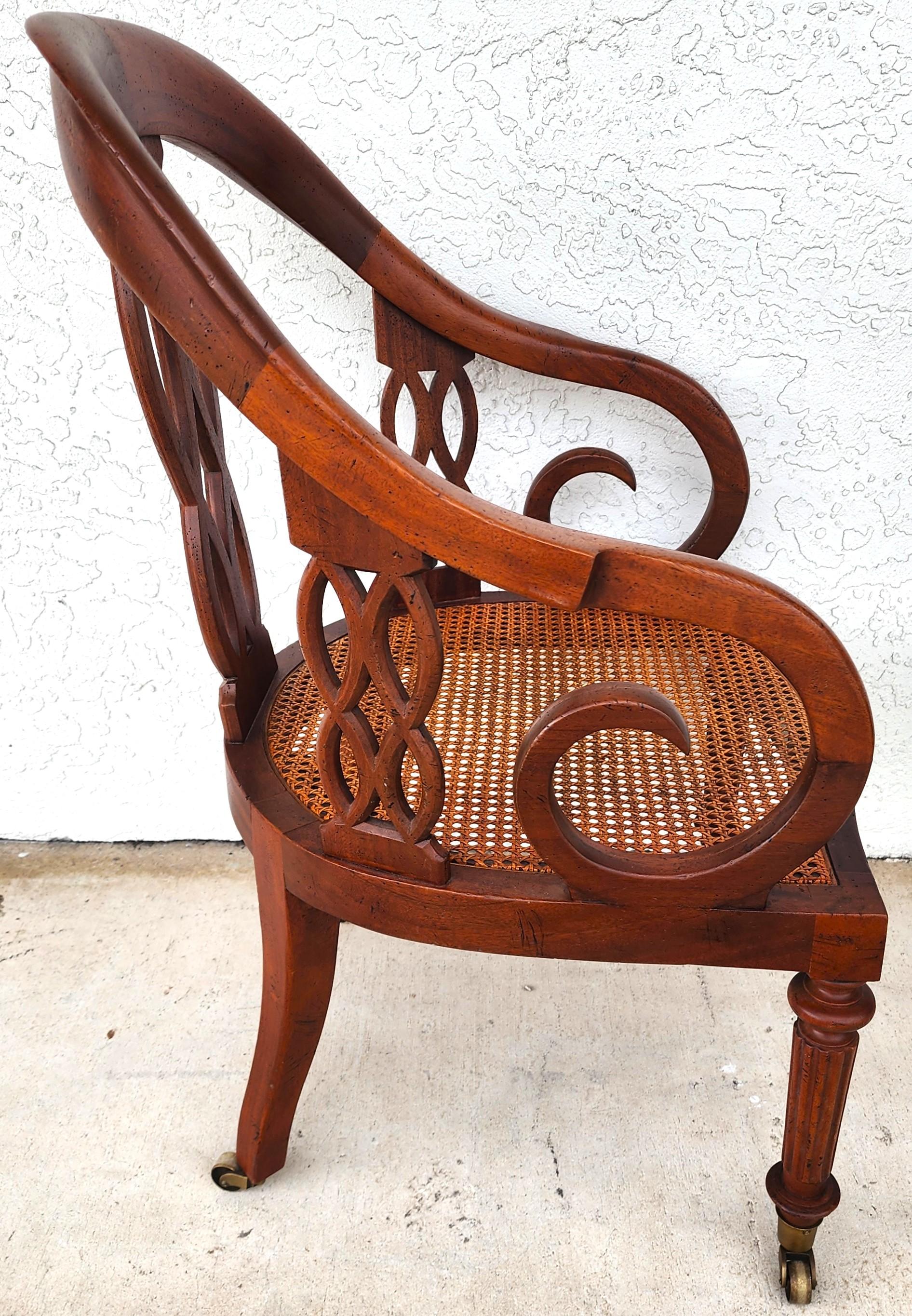 Fin du 20e siècle Baker Regency Armchair Desk Dining Rolling en vente